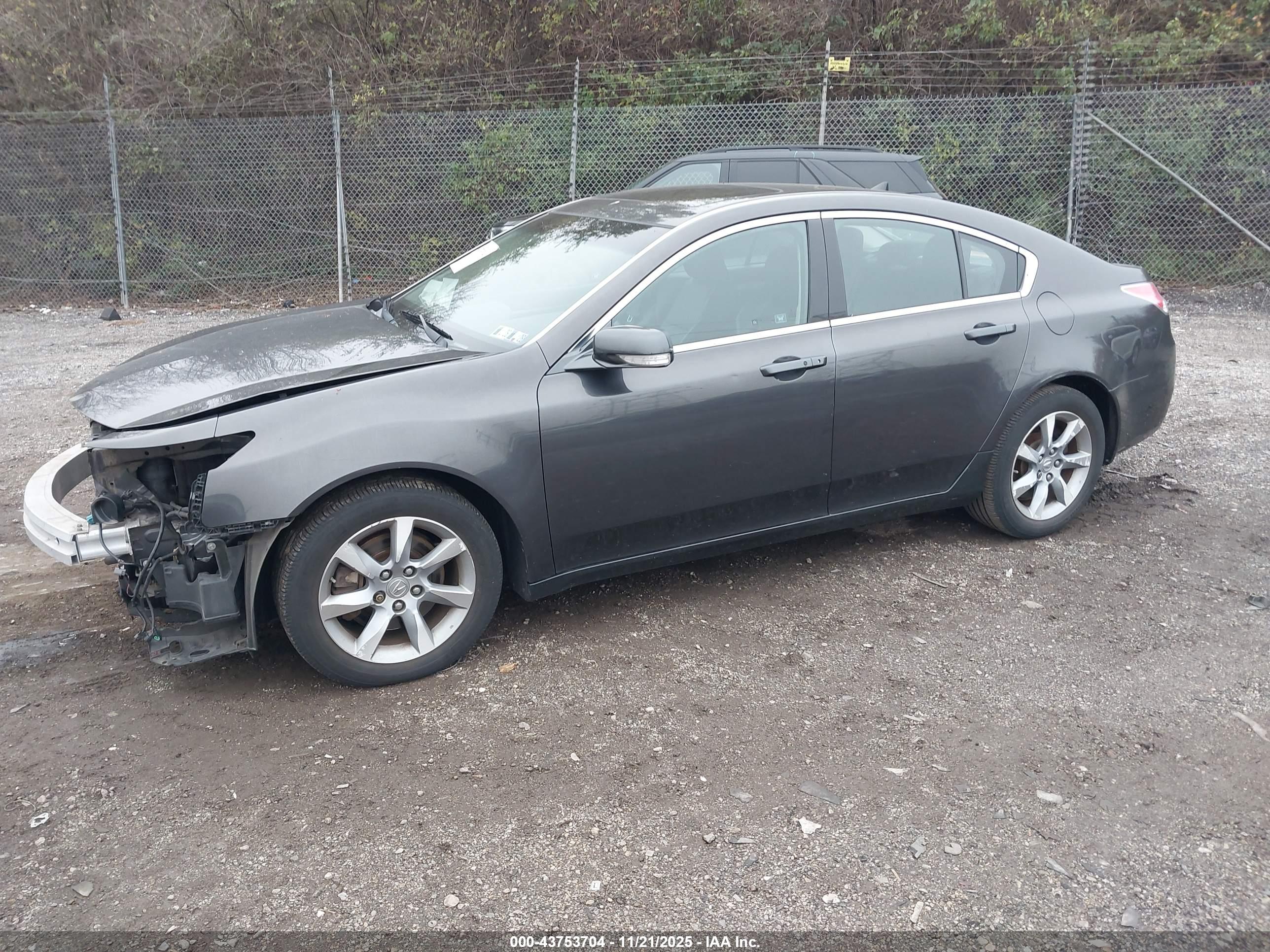 ACURA TL image 2