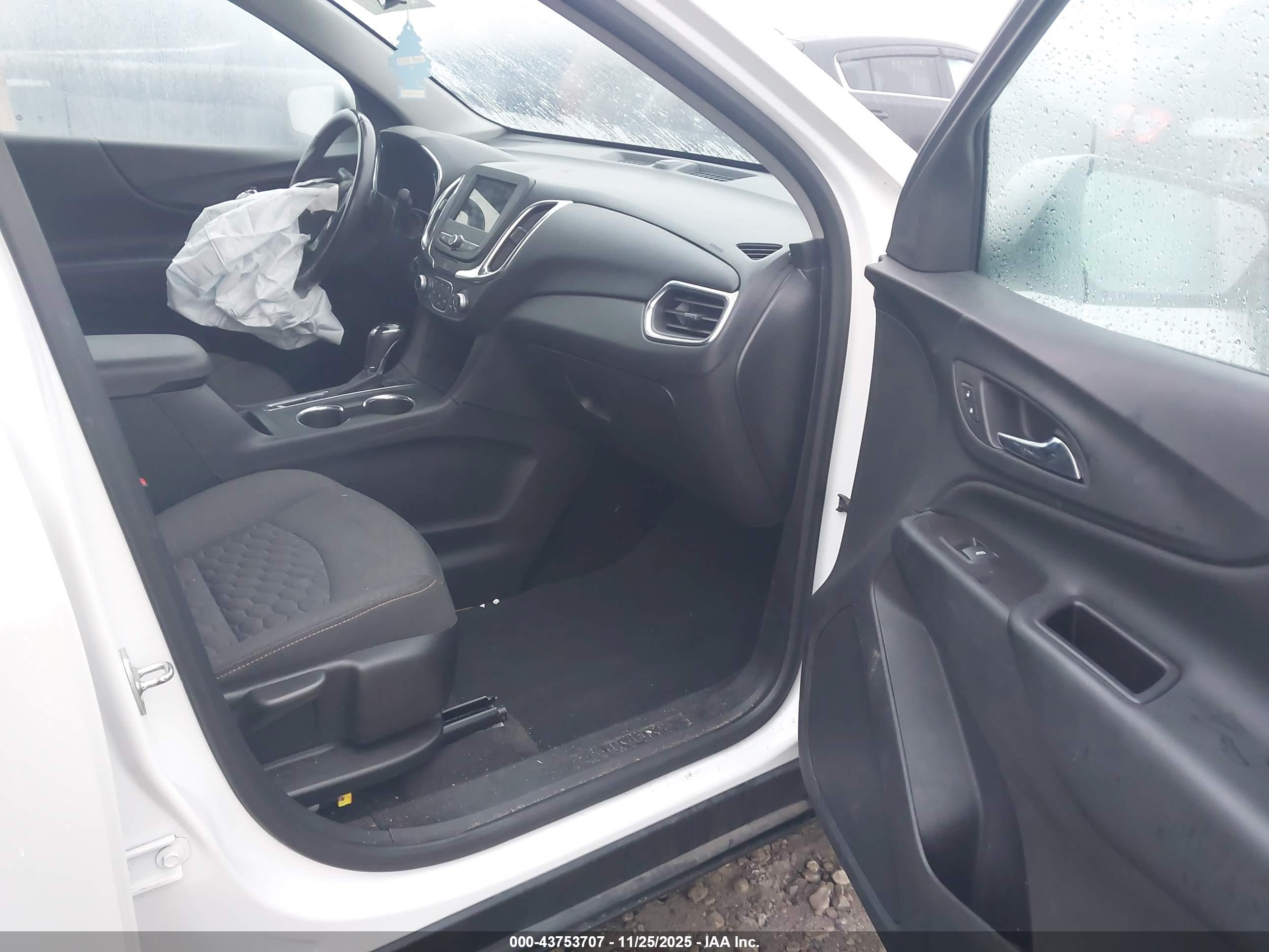 CHEVROLET EQUINOX image 5