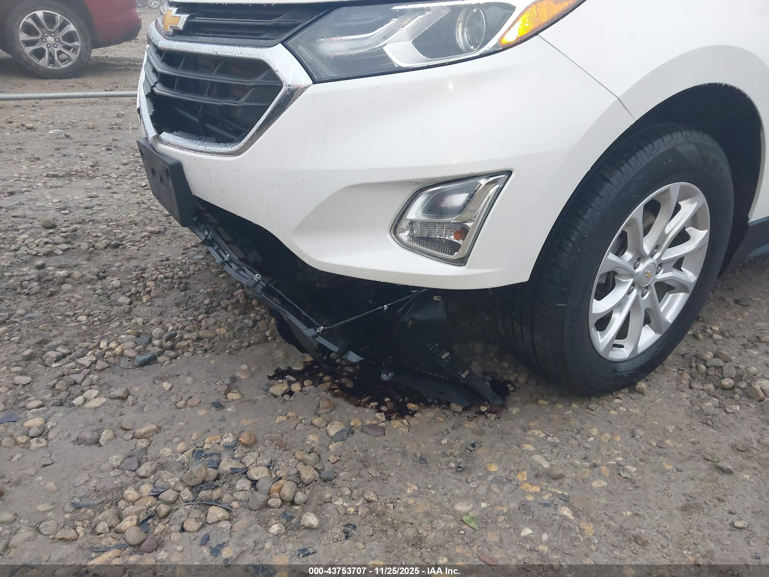 CHEVROLET EQUINOX image 6