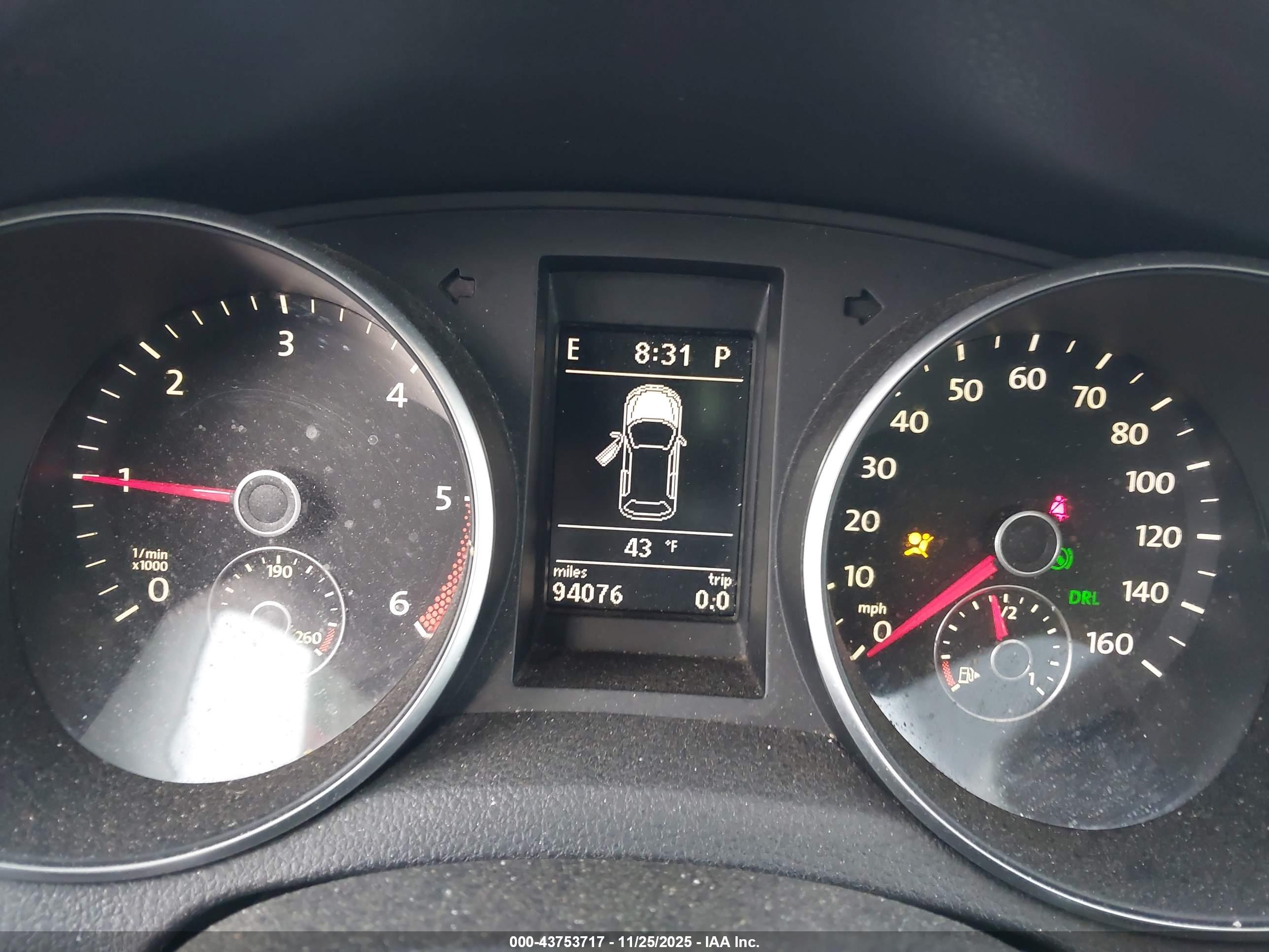 VOLKSWAGEN JETTA image 7