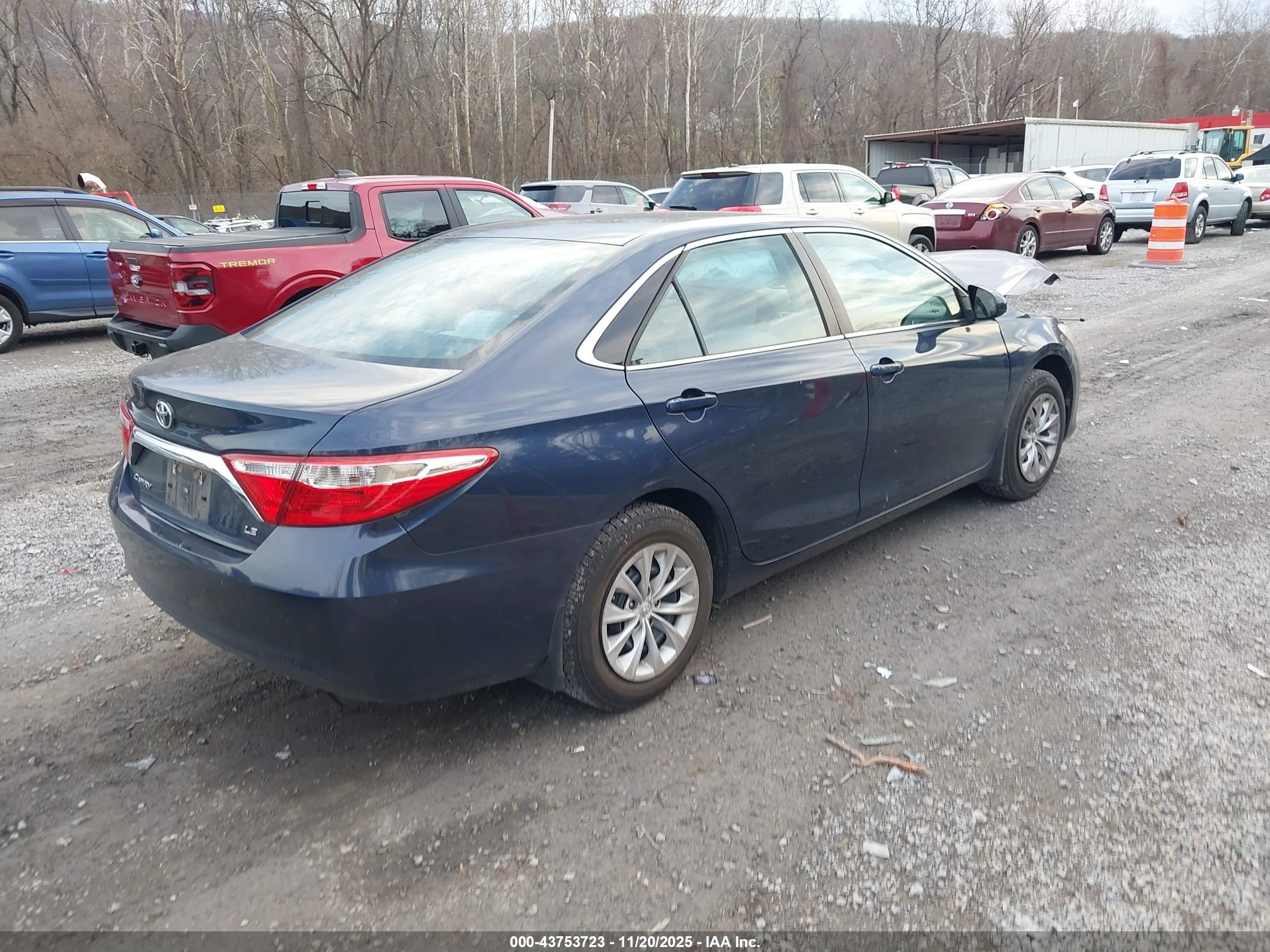 TOYOTA CAMRY image 4