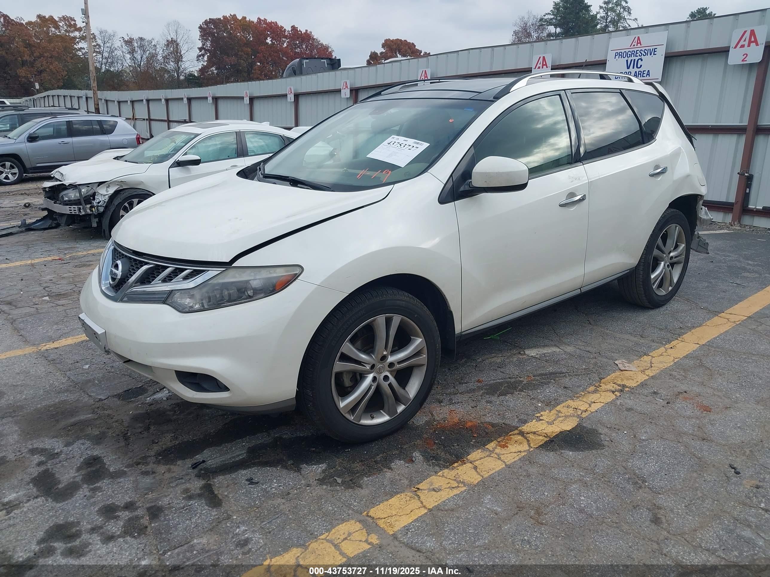 NISSAN MURANO image 2