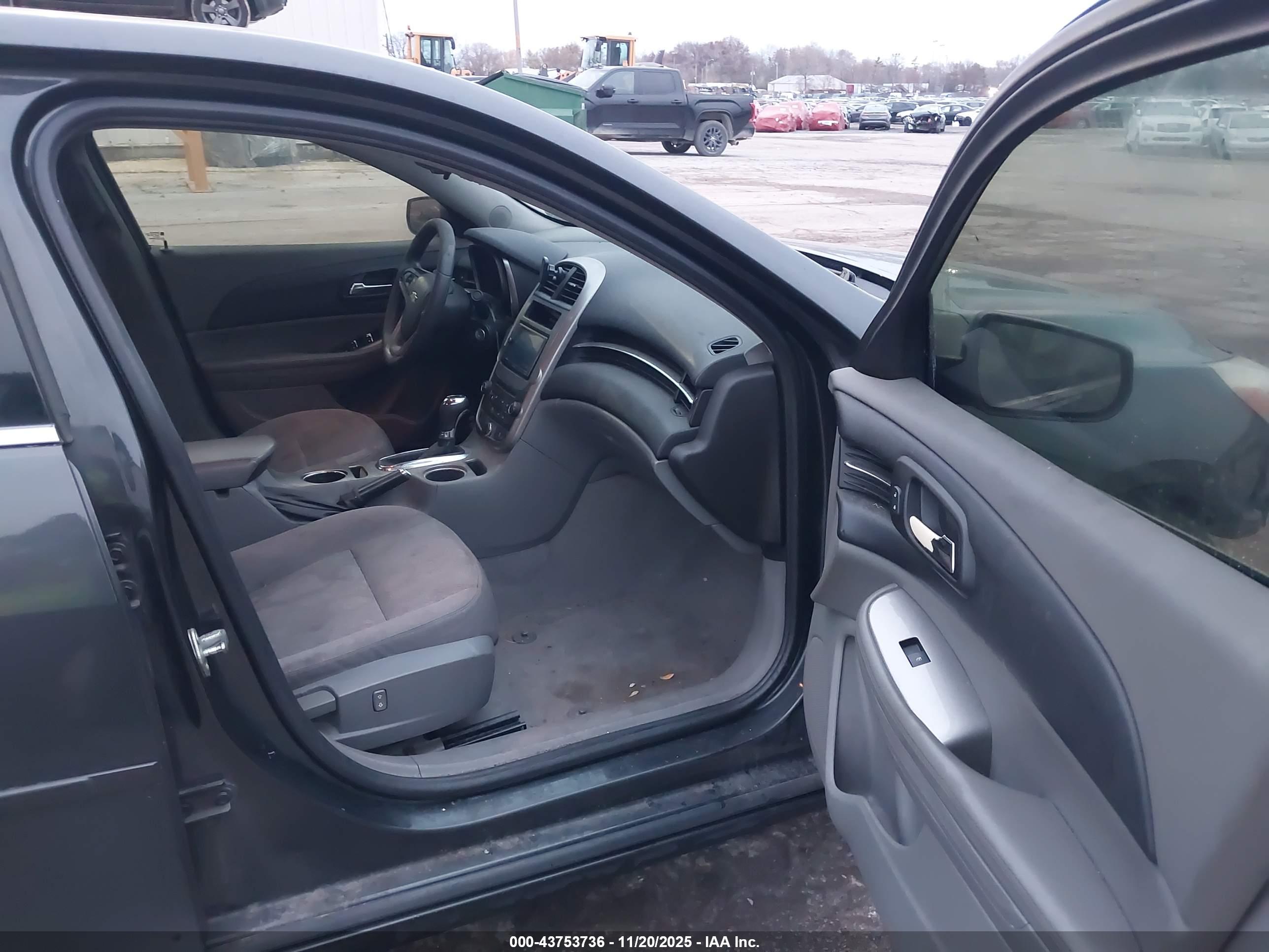 CHEVROLET MALIBU image 5