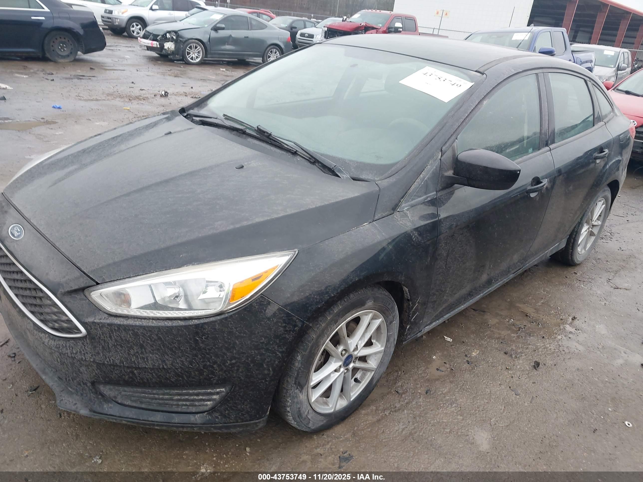 FORD FOCUS image 2