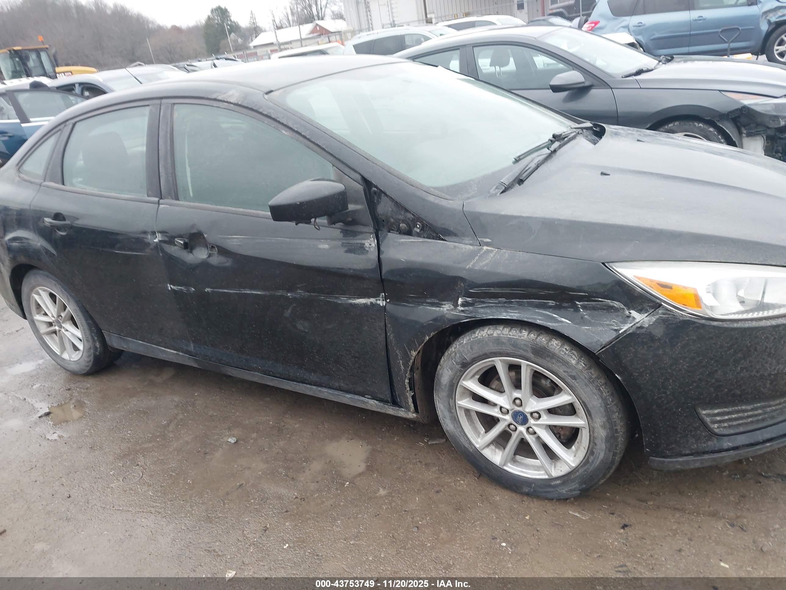 FORD FOCUS image 6