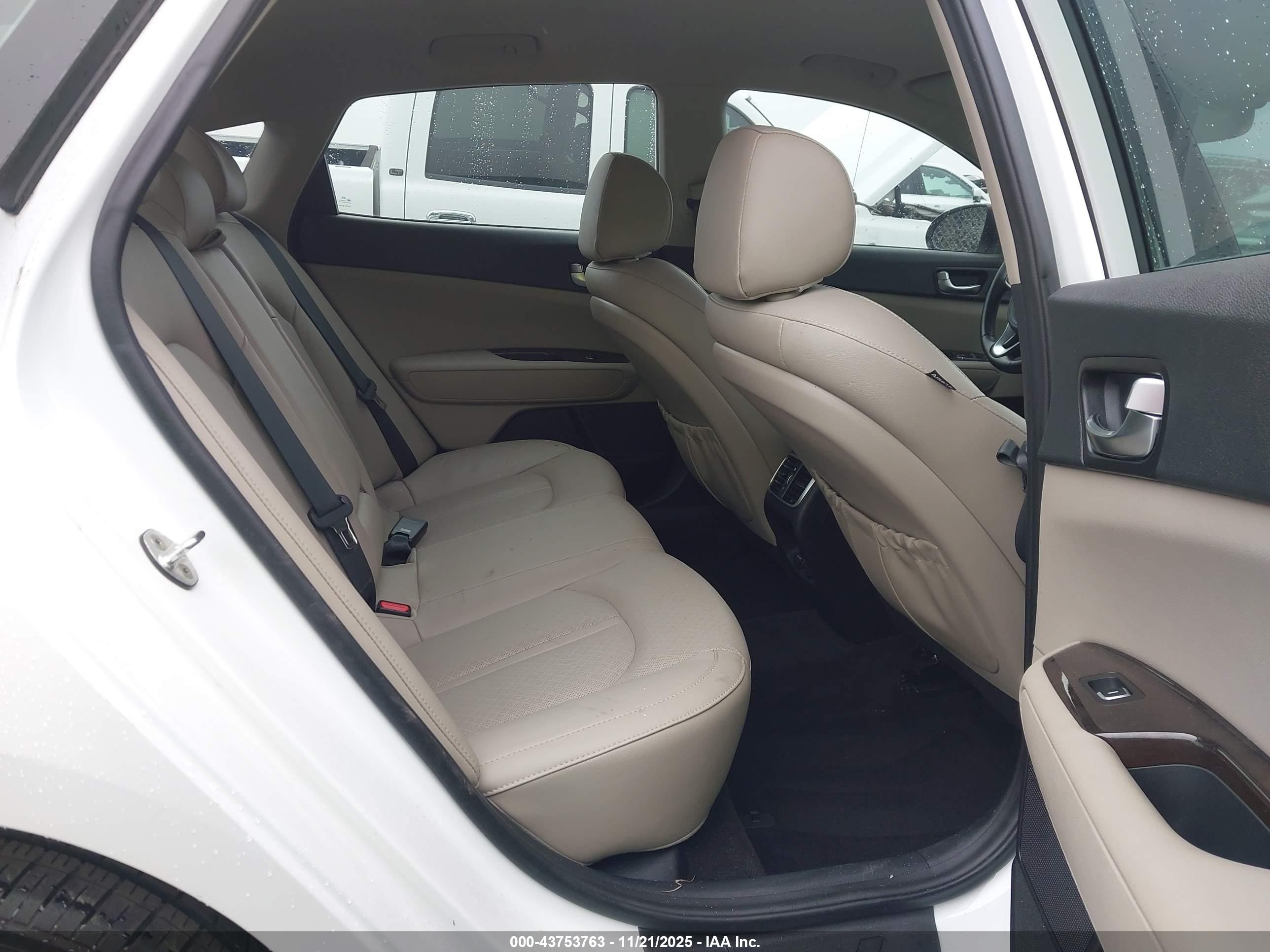 KIA OPTIMA image 8