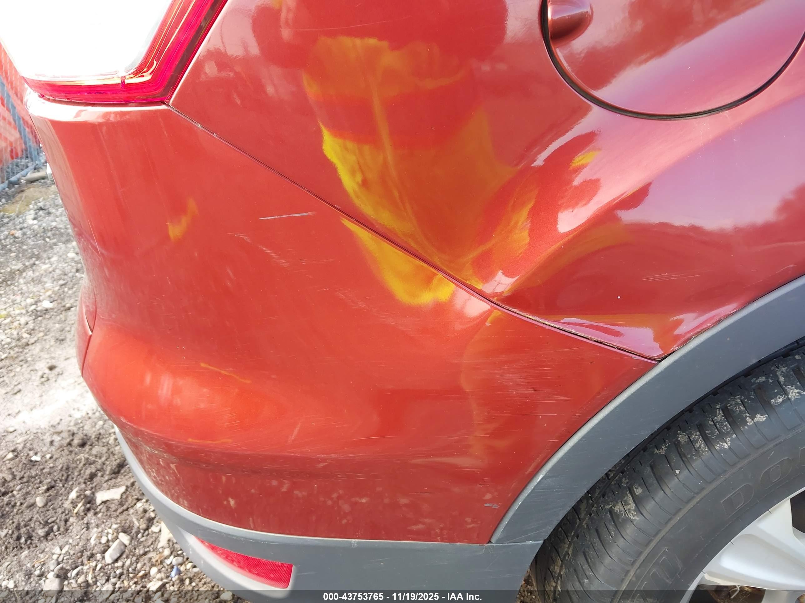 FORD ESCAPE image 6