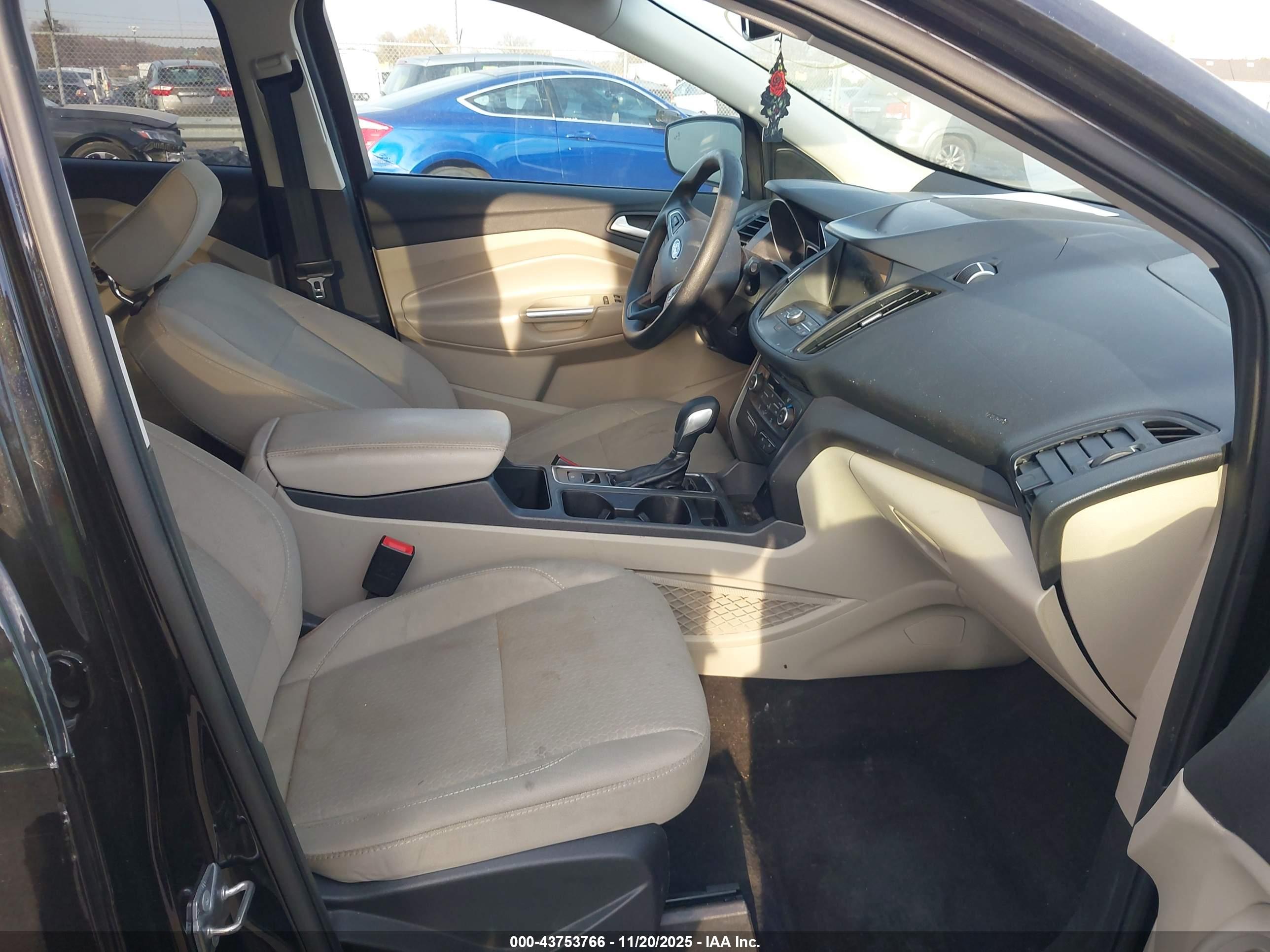 FORD ESCAPE image 5