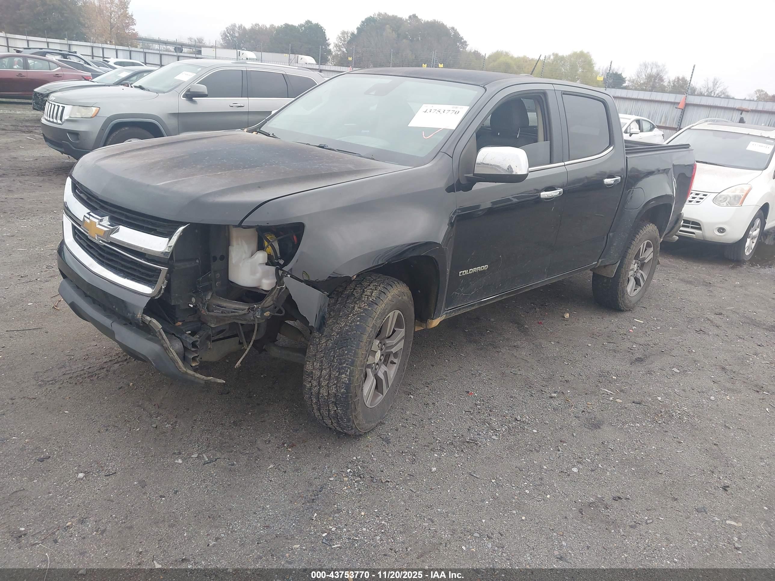 CHEVROLET COLORADO image 2