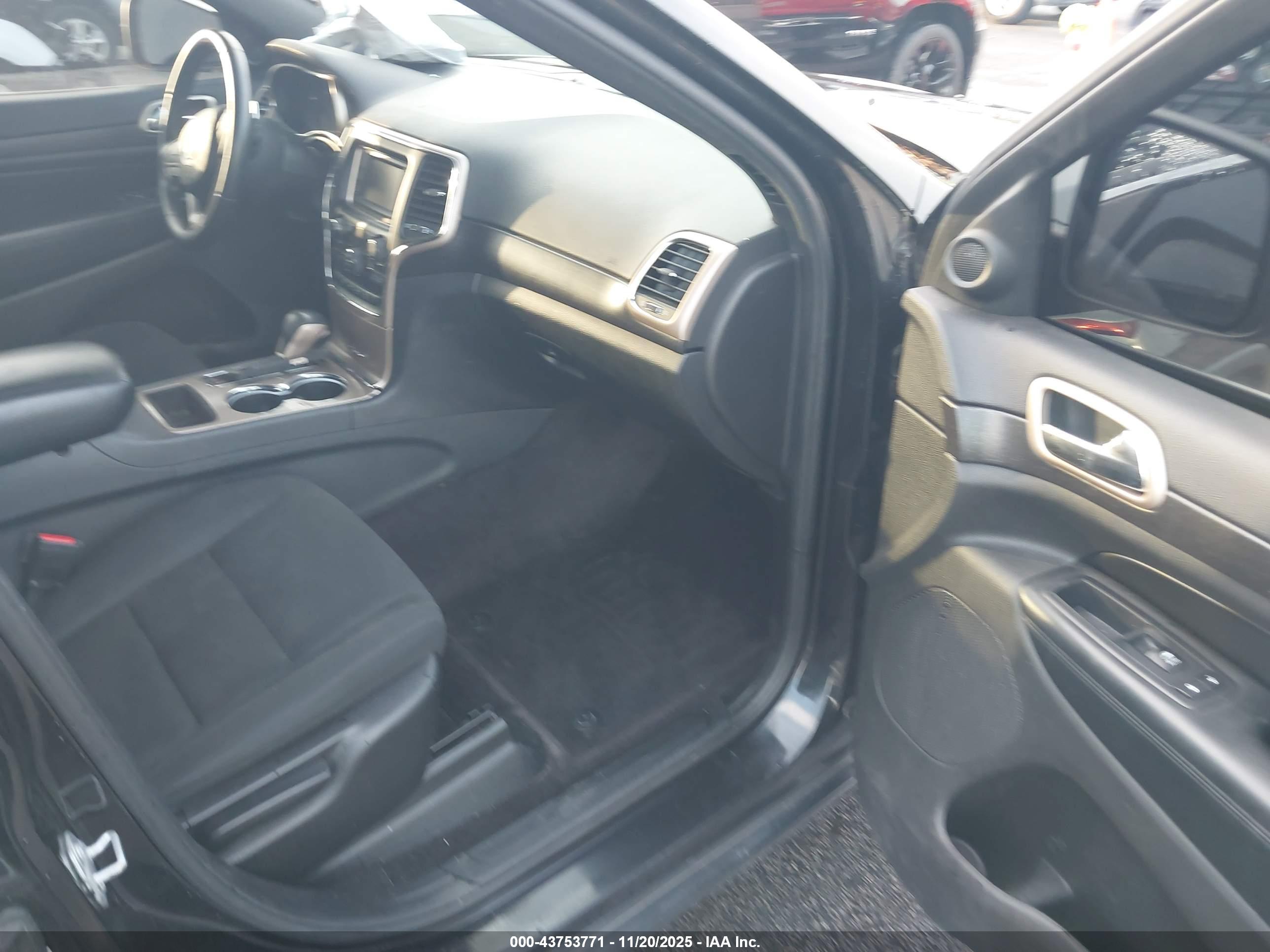 JEEP GRAND image 5