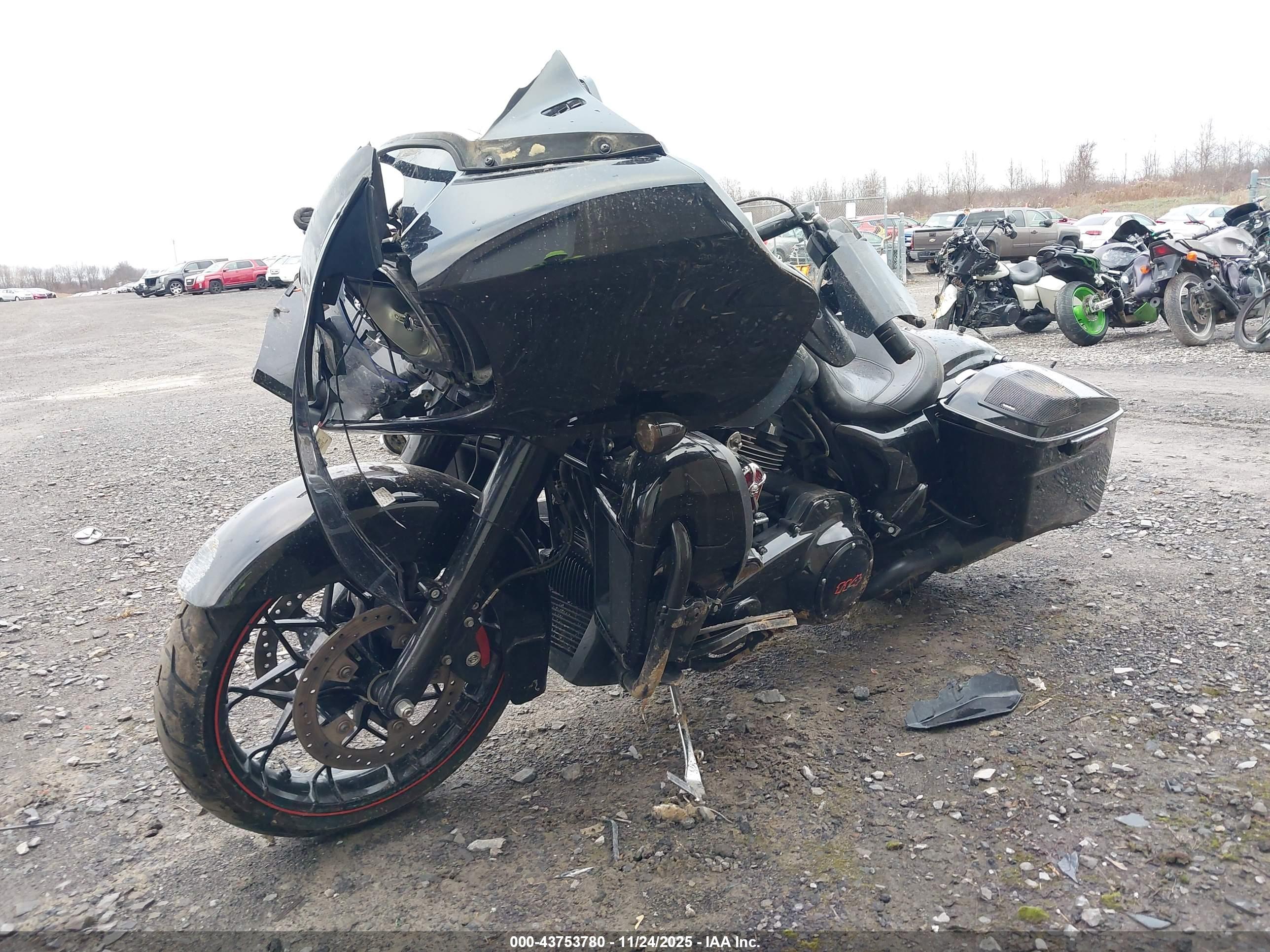 HARLEY-DAVIDSON FLTRXS image 2