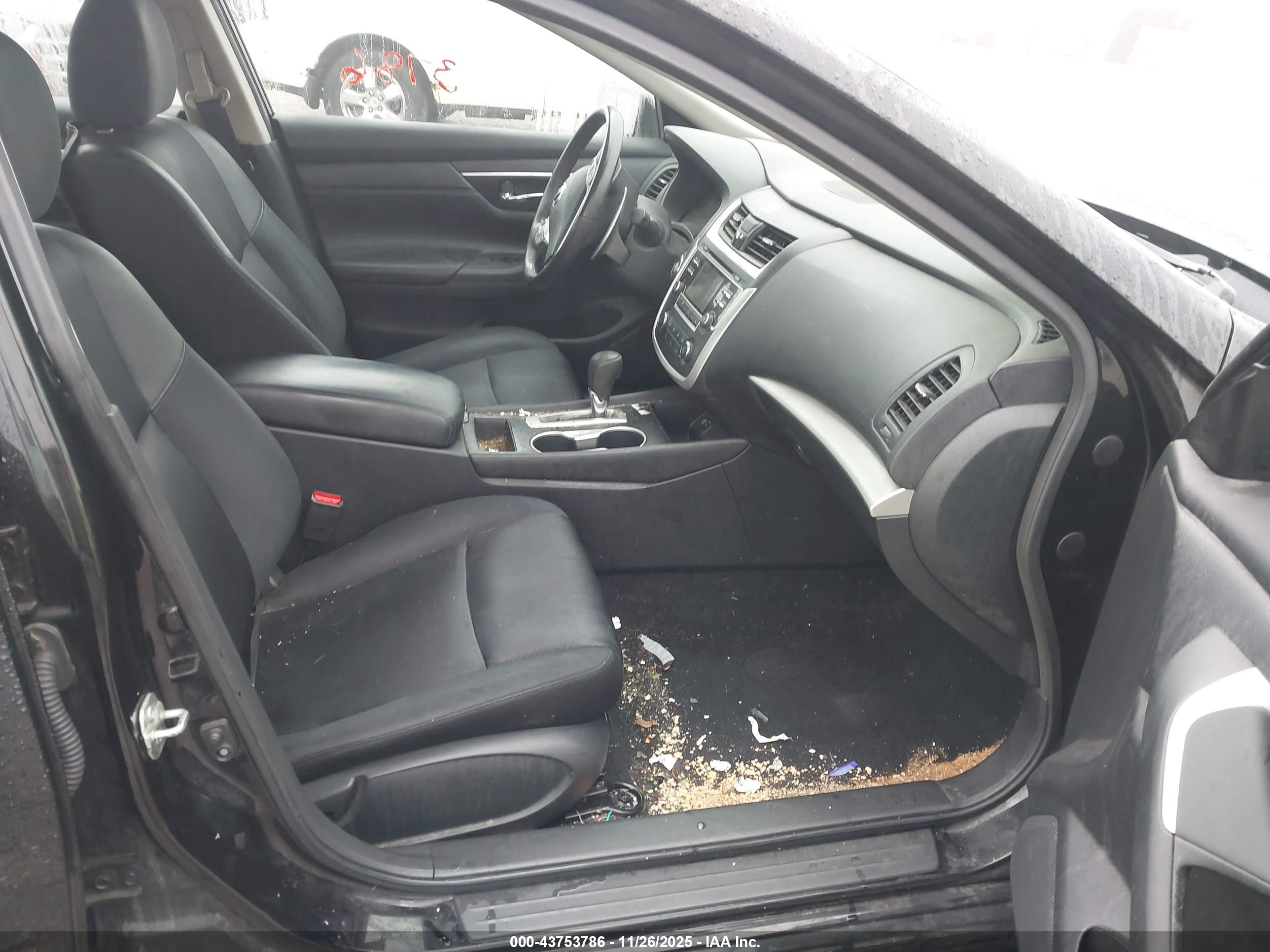 NISSAN ALTIMA image 5