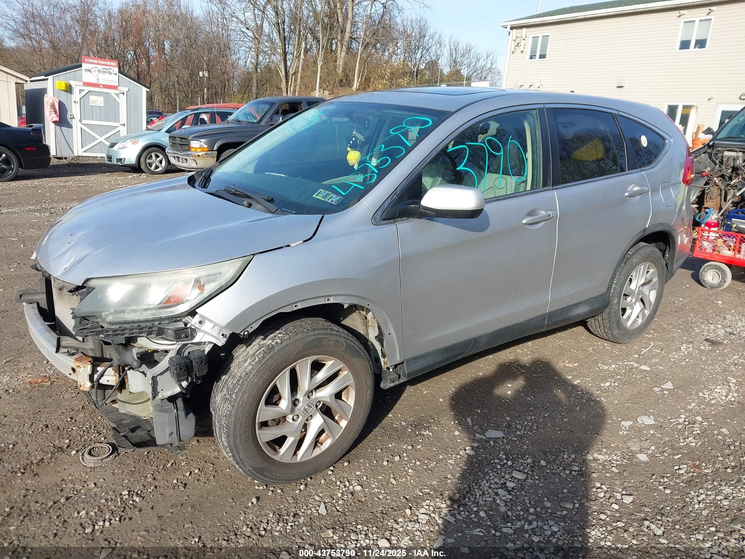 HONDA CR-V image 2