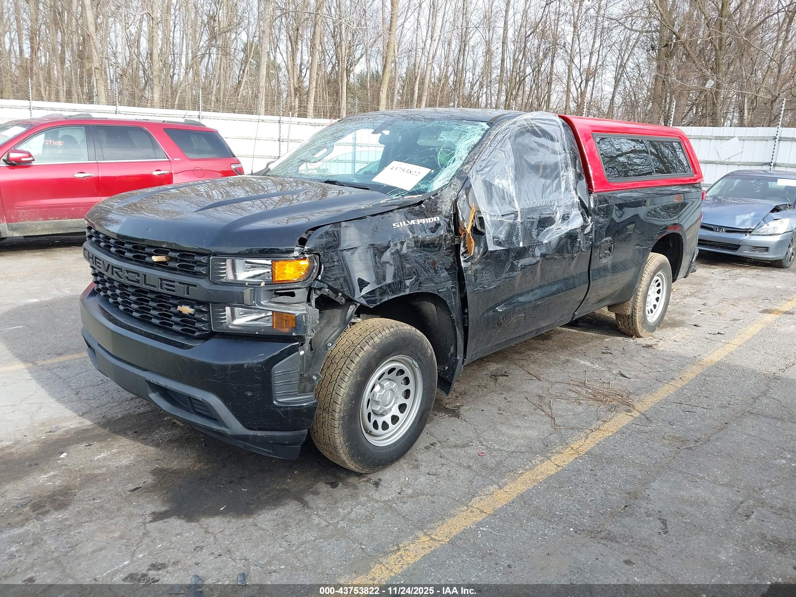 CHEVROLET SILVERADO image 2