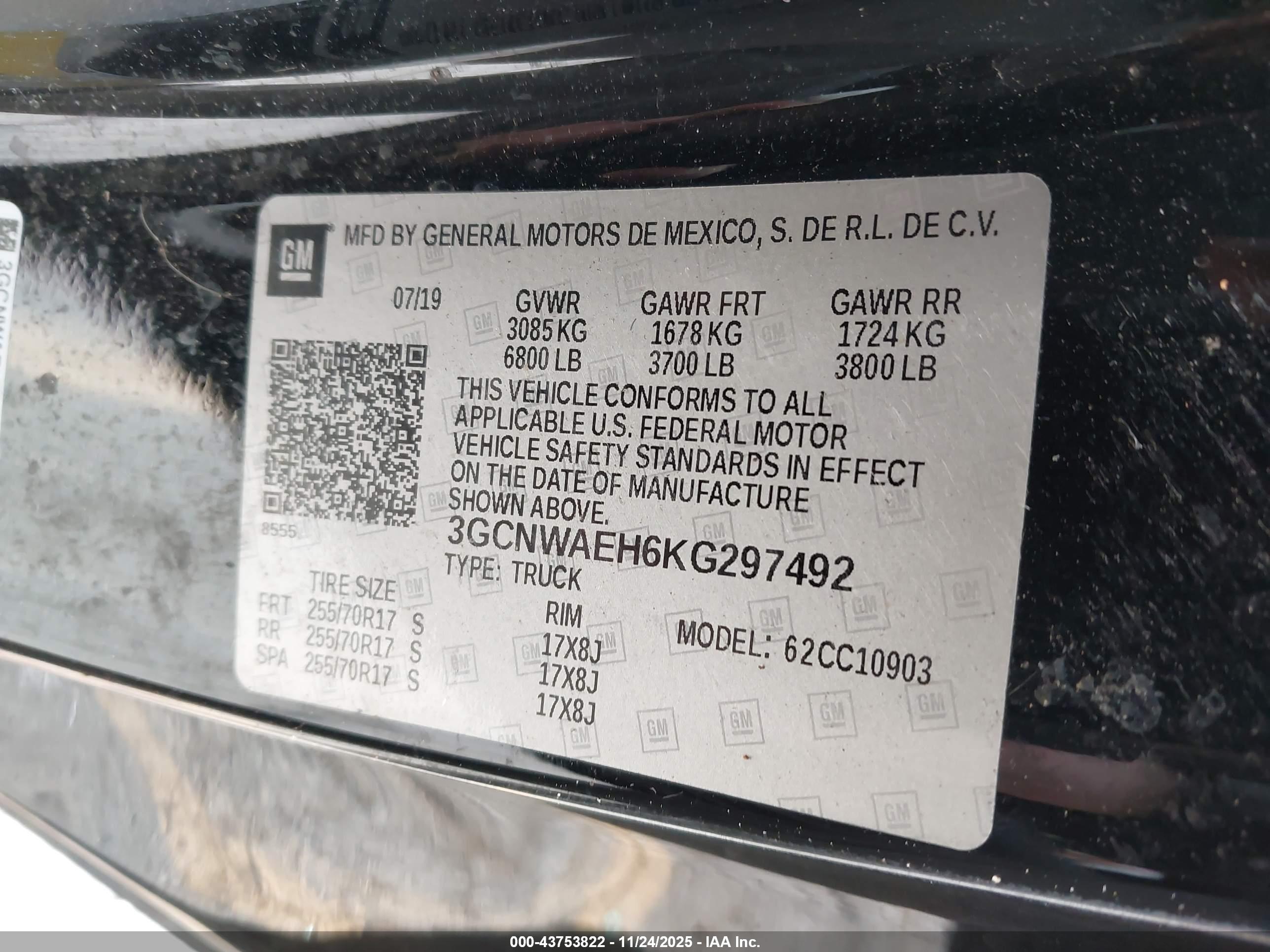 CHEVROLET SILVERADO image 9