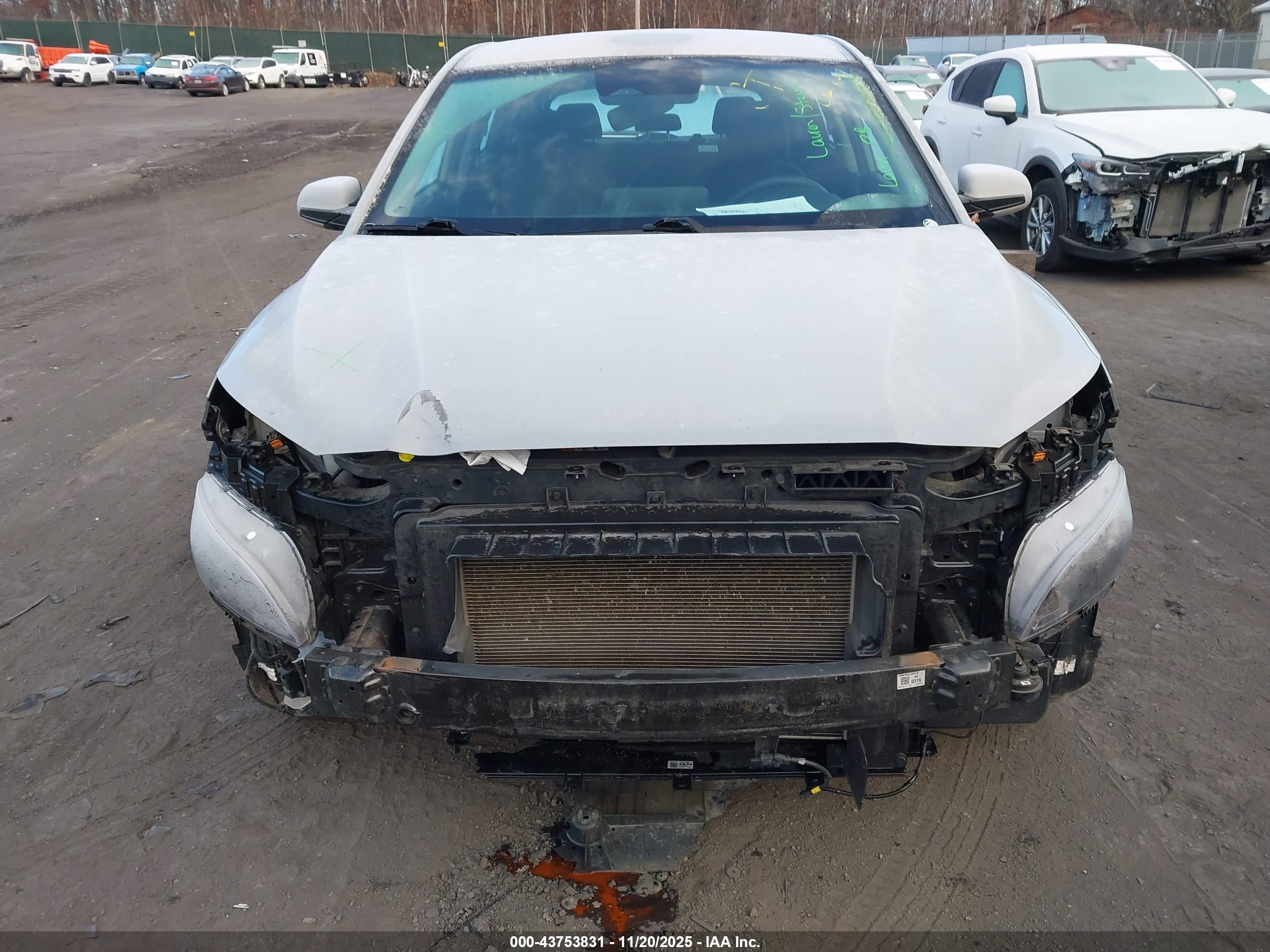 HYUNDAI KONA image 6