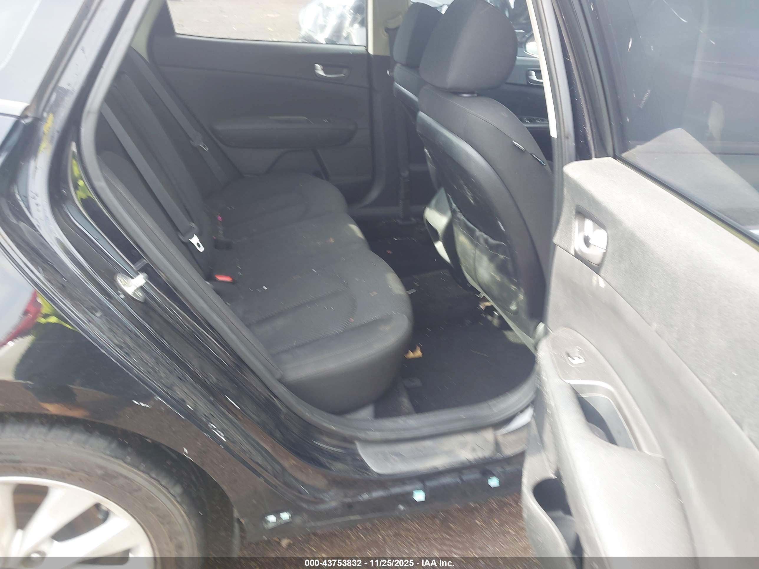 KIA OPTIMA image 8
