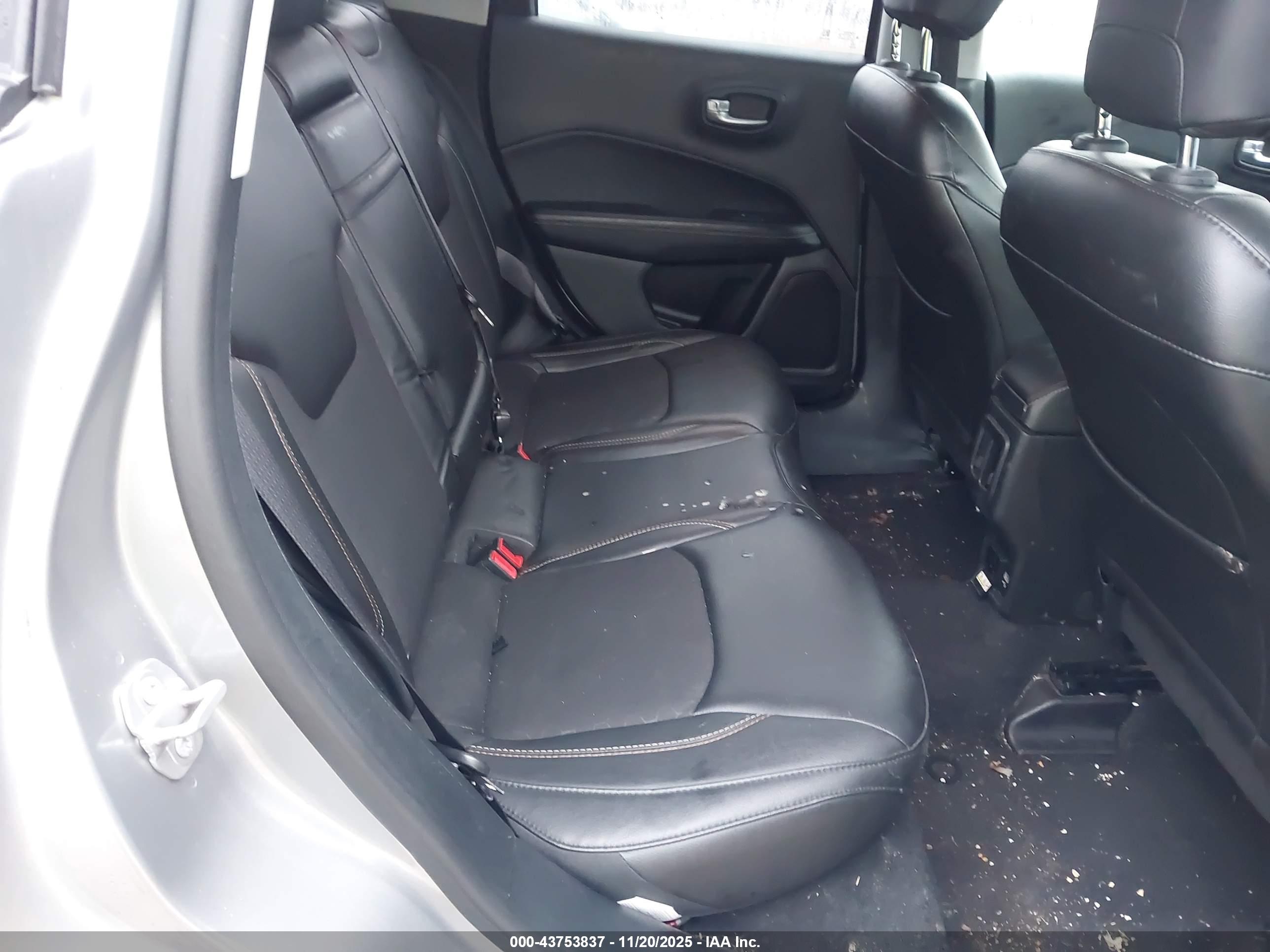 JEEP COMPASS image 8