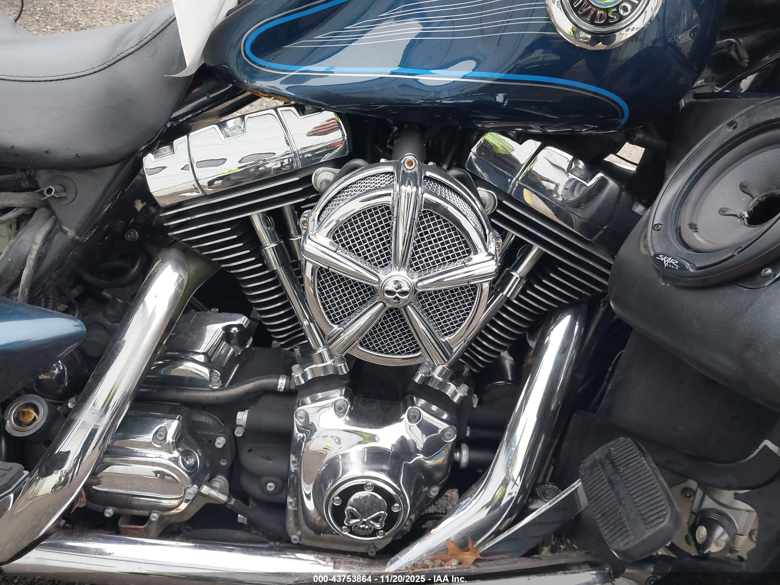 HARLEY-DAVIDSON FLHTCUI image 8