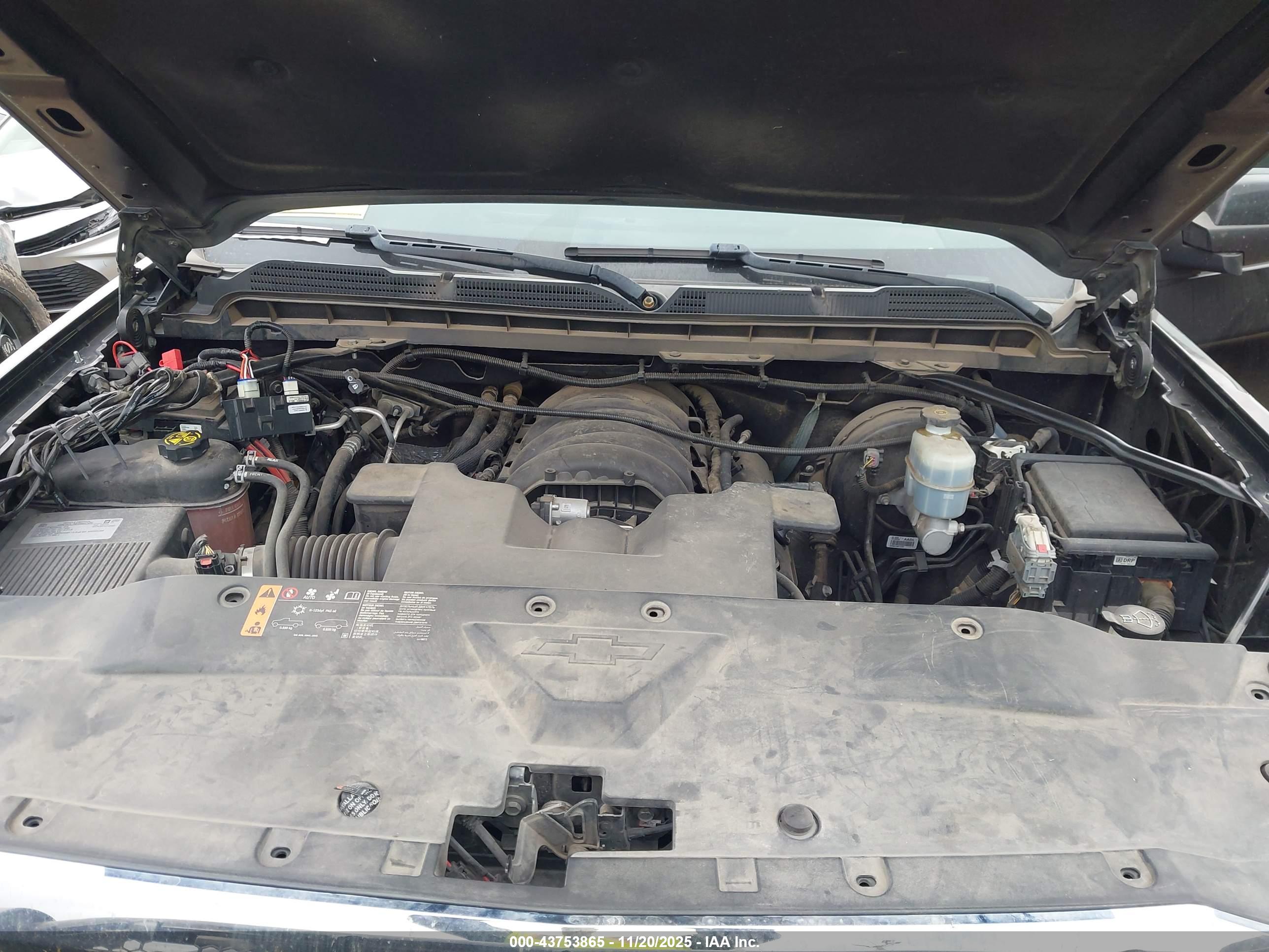 CHEVROLET SILVERADO image 10