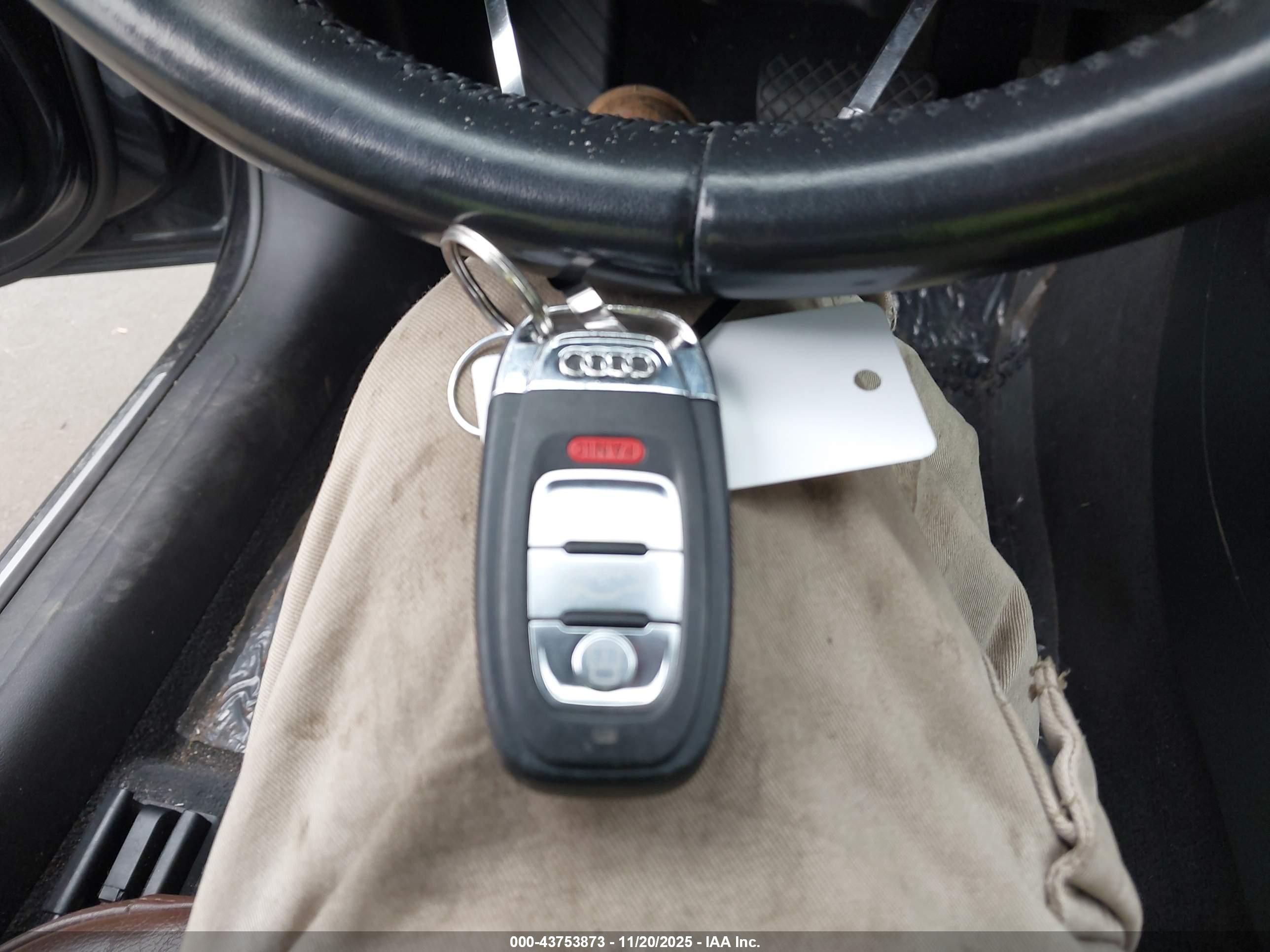 AUDI A4 image 11