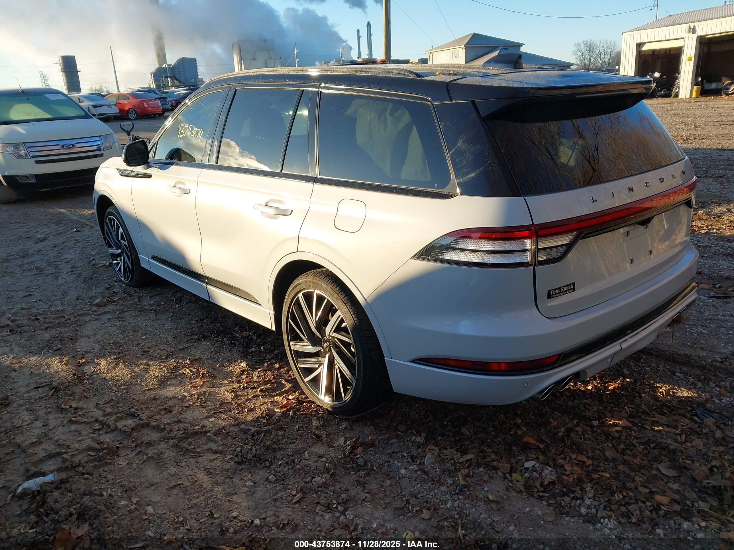 LINCOLN AVIATOR image 3