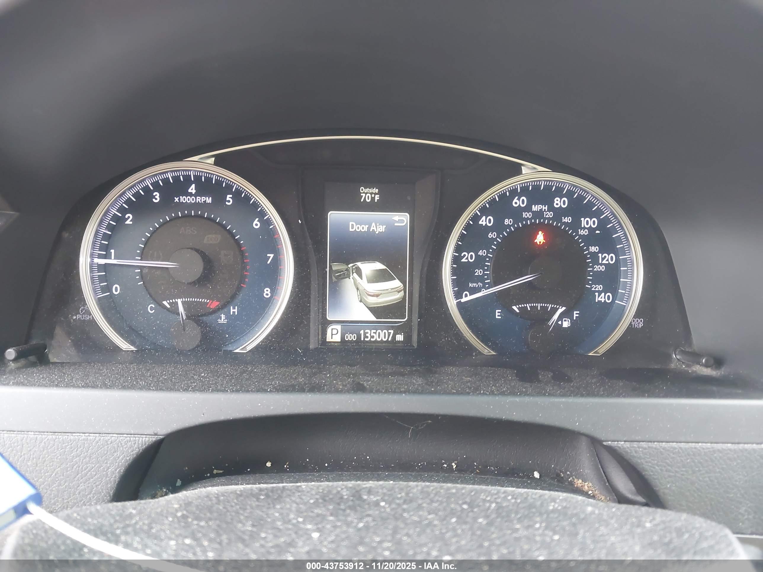 TOYOTA CAMRY image 7