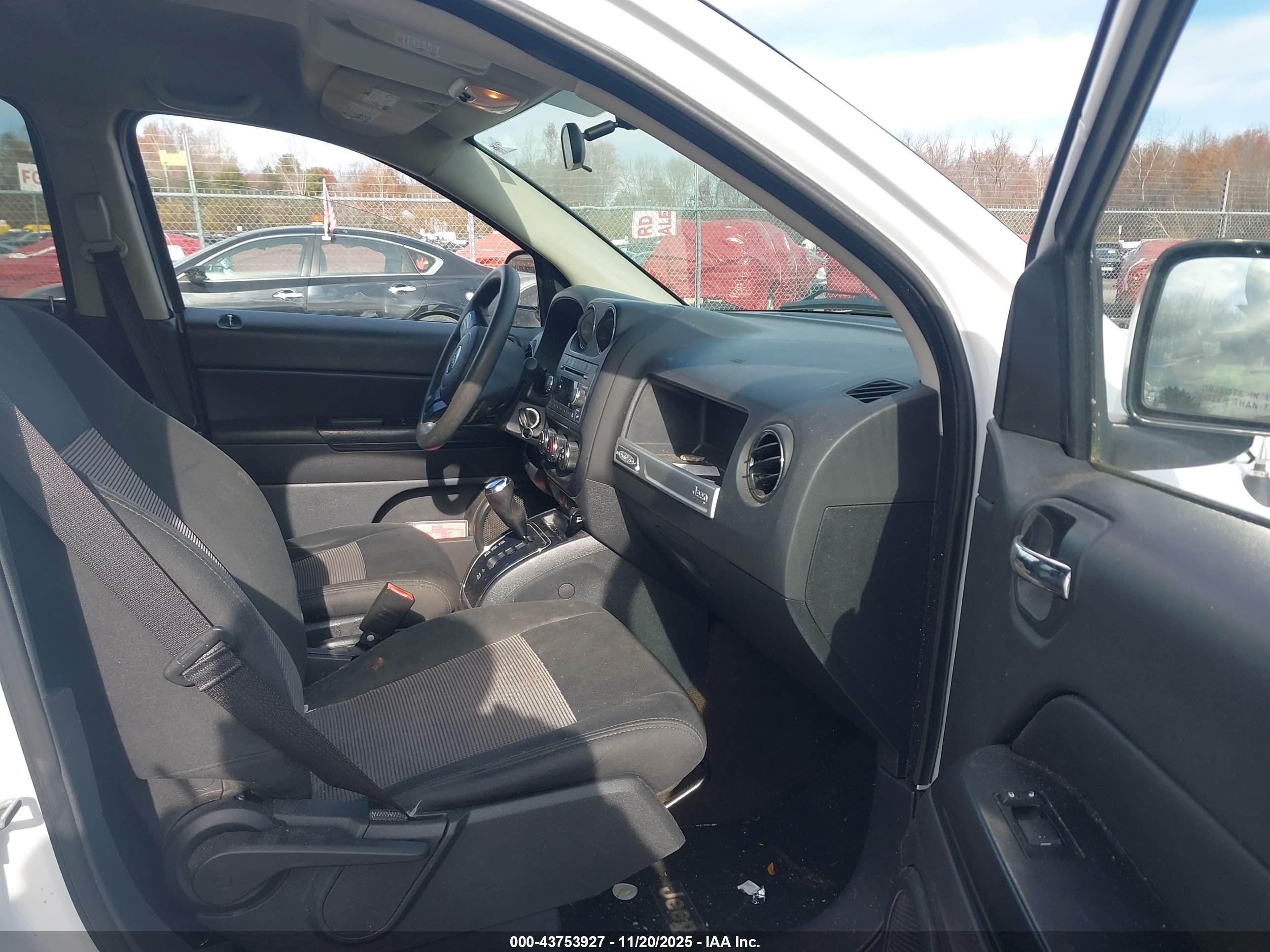 JEEP COMPASS image 5