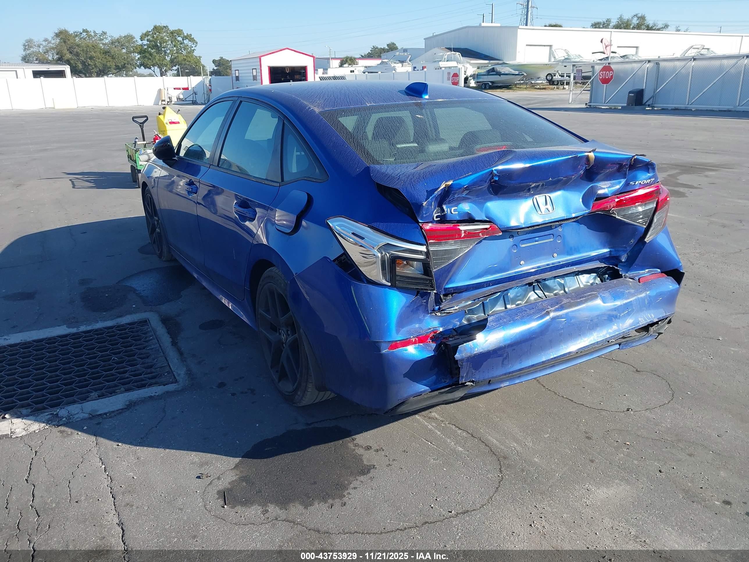 HONDA CIVIC image 3