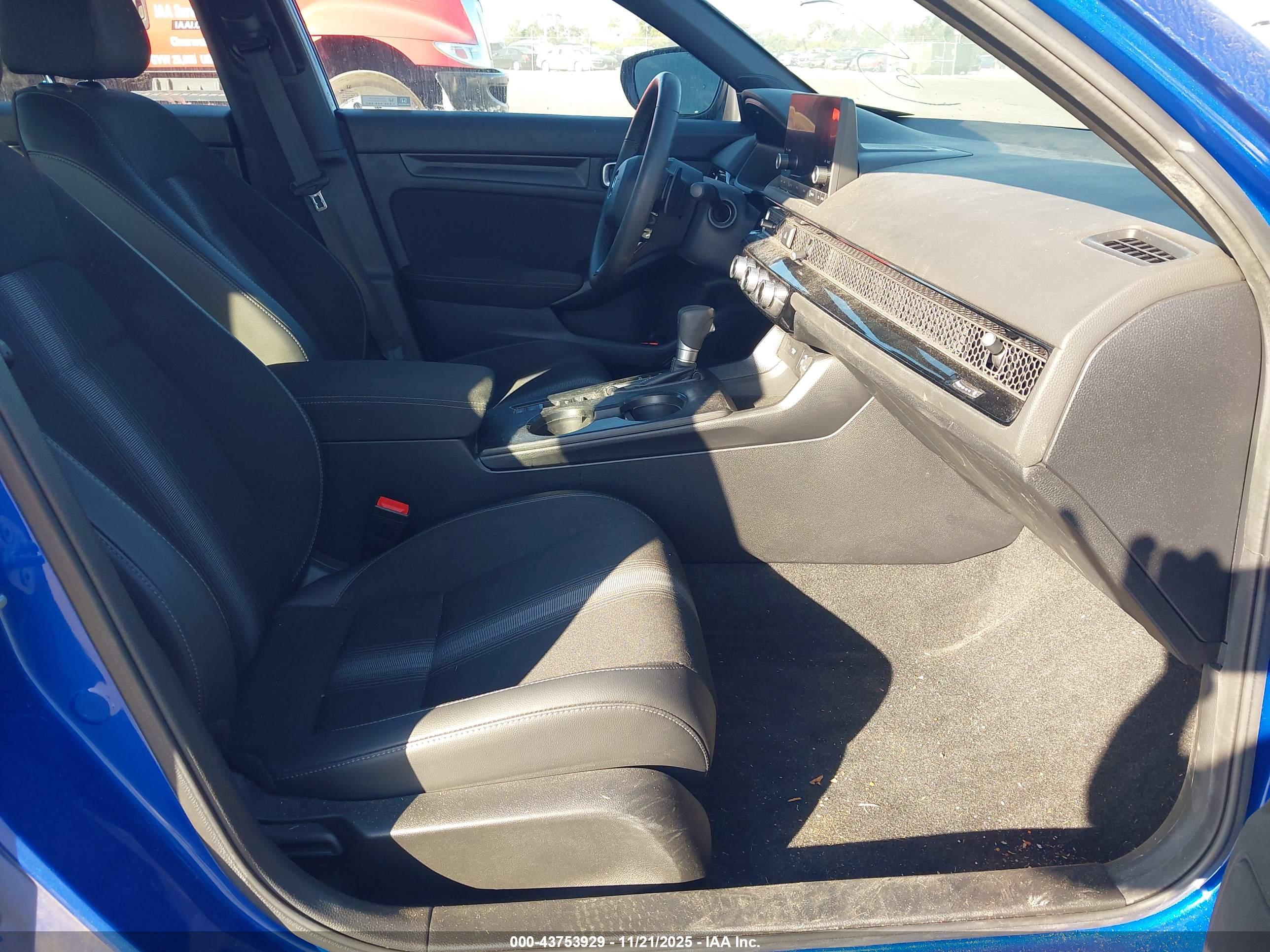 HONDA CIVIC image 5