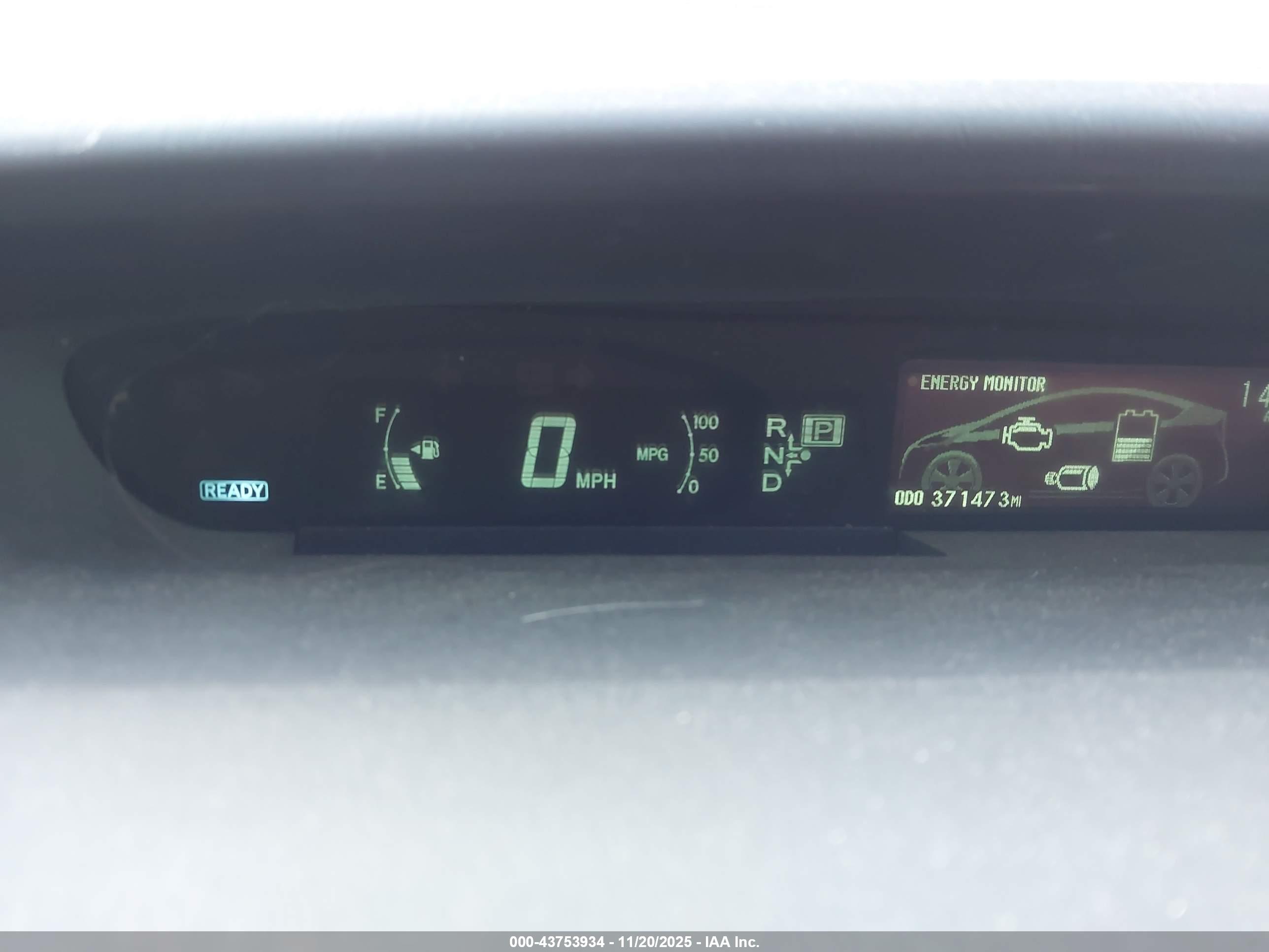 TOYOTA PRIUS image 7