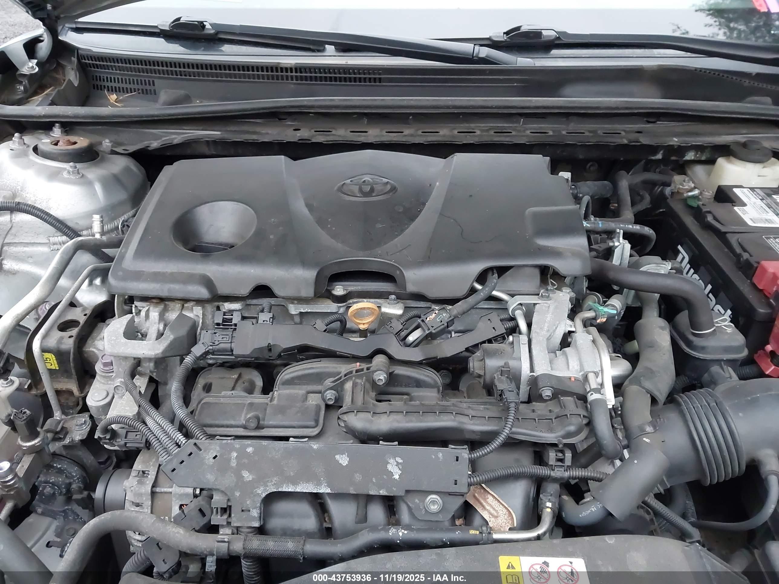 TOYOTA CAMRY image 10