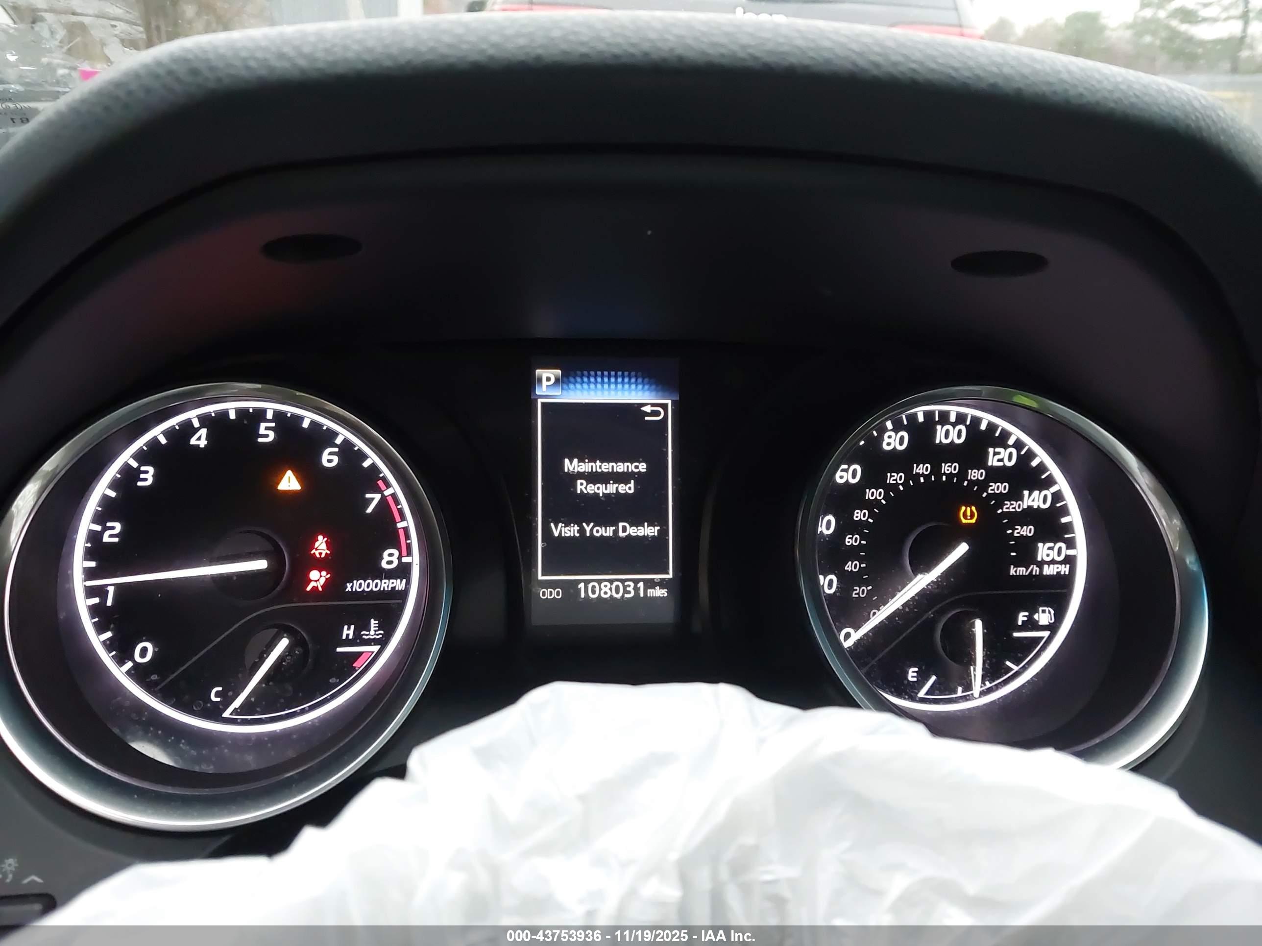 TOYOTA CAMRY image 7