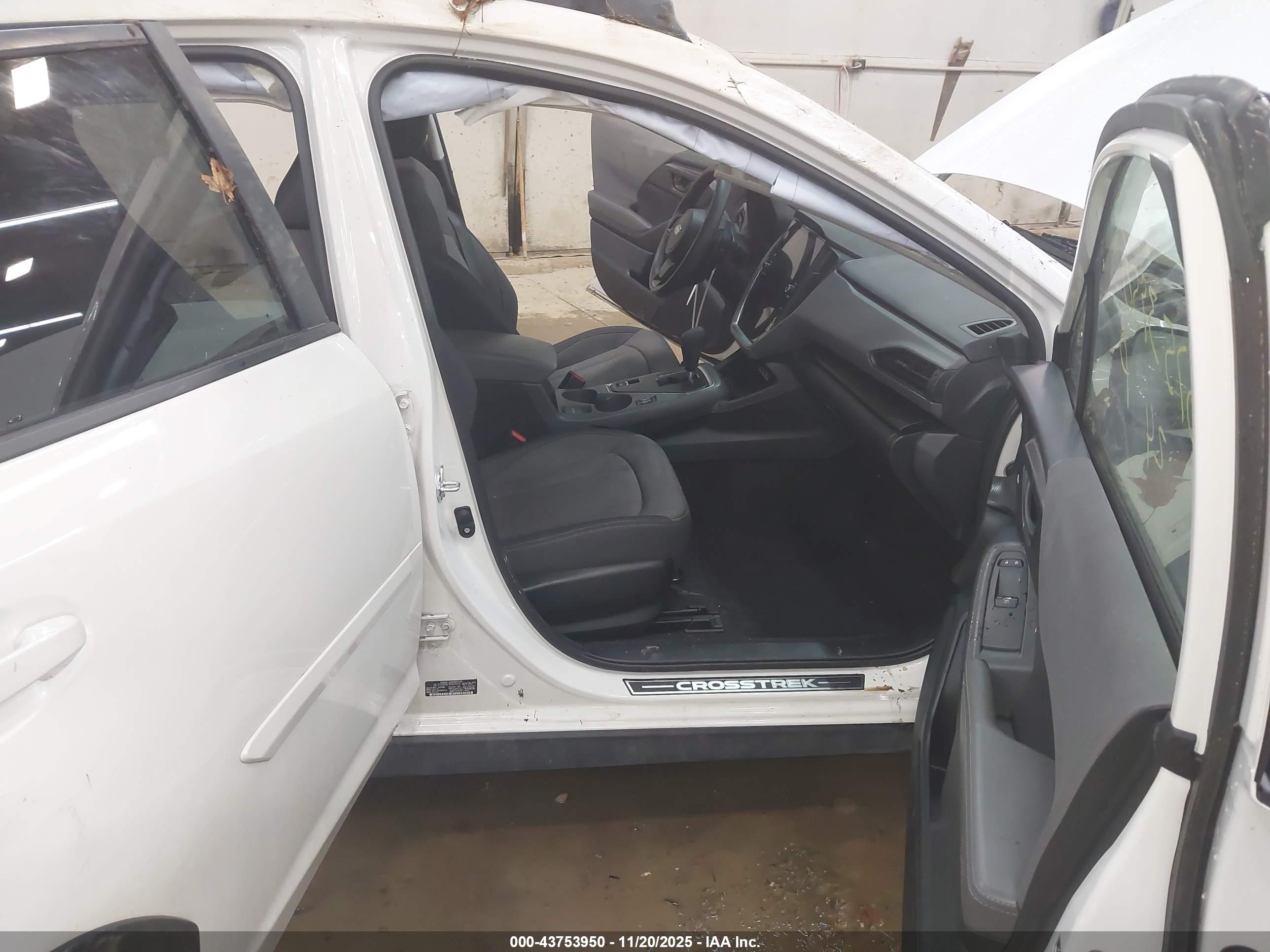 SUBARU CROSSTREK image 5