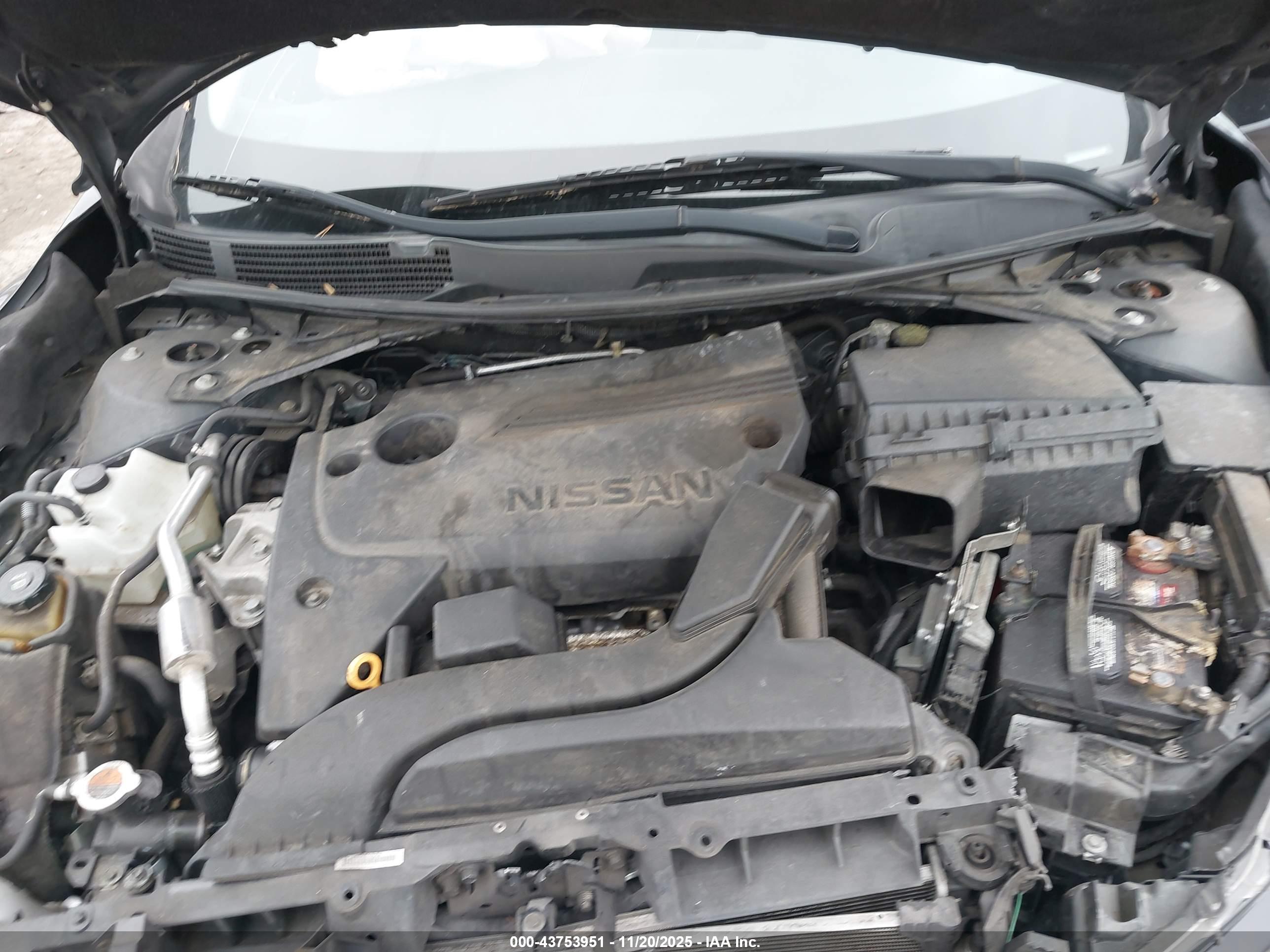 NISSAN ALTIMA image 10