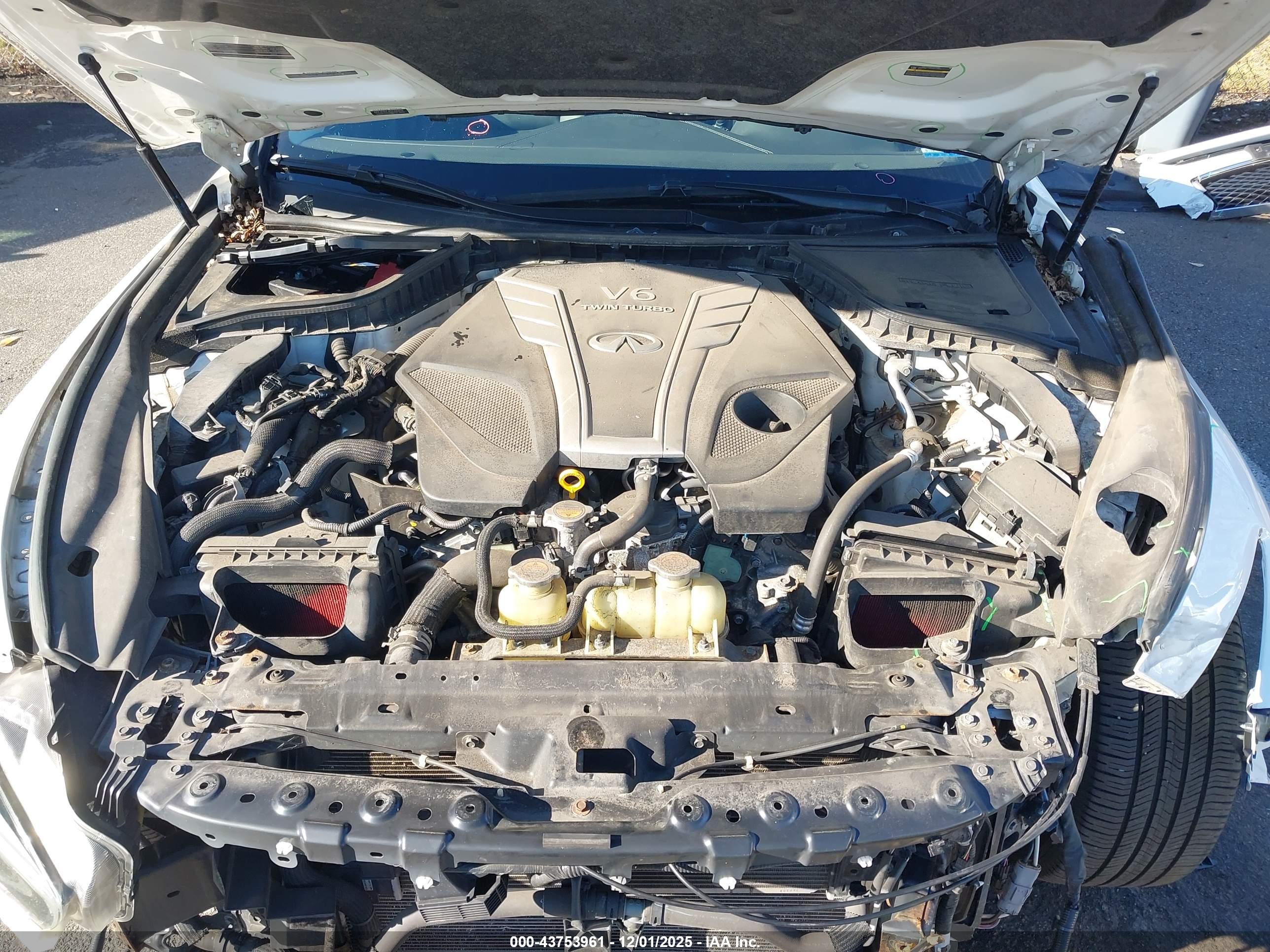 INFINITI Q50 image 10