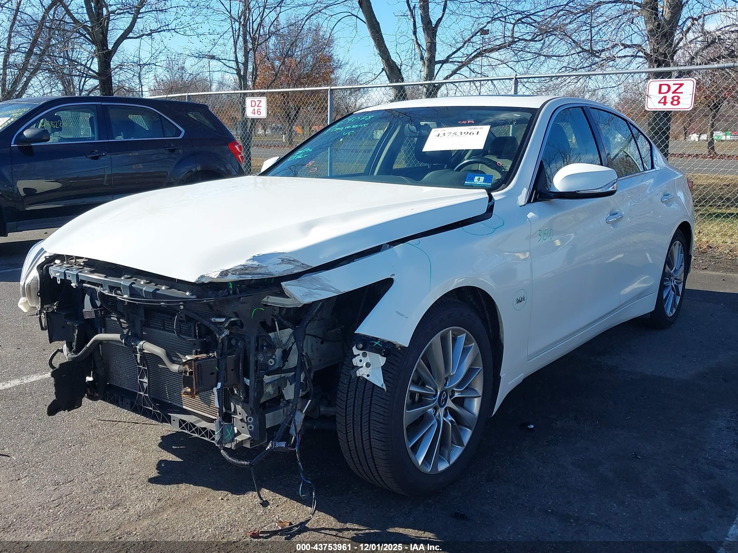 INFINITI Q50 image 2