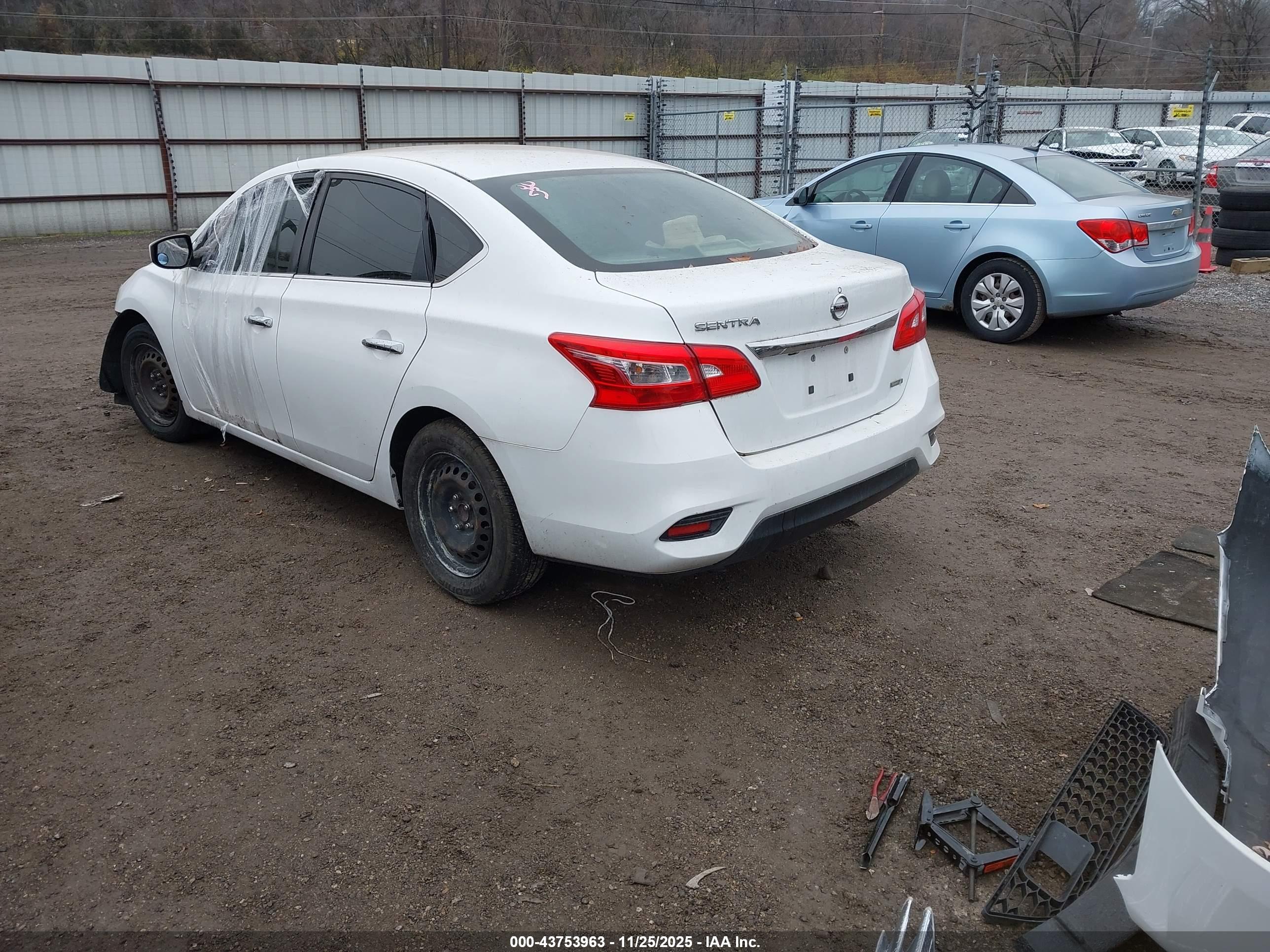 NISSAN SENTRA image 3