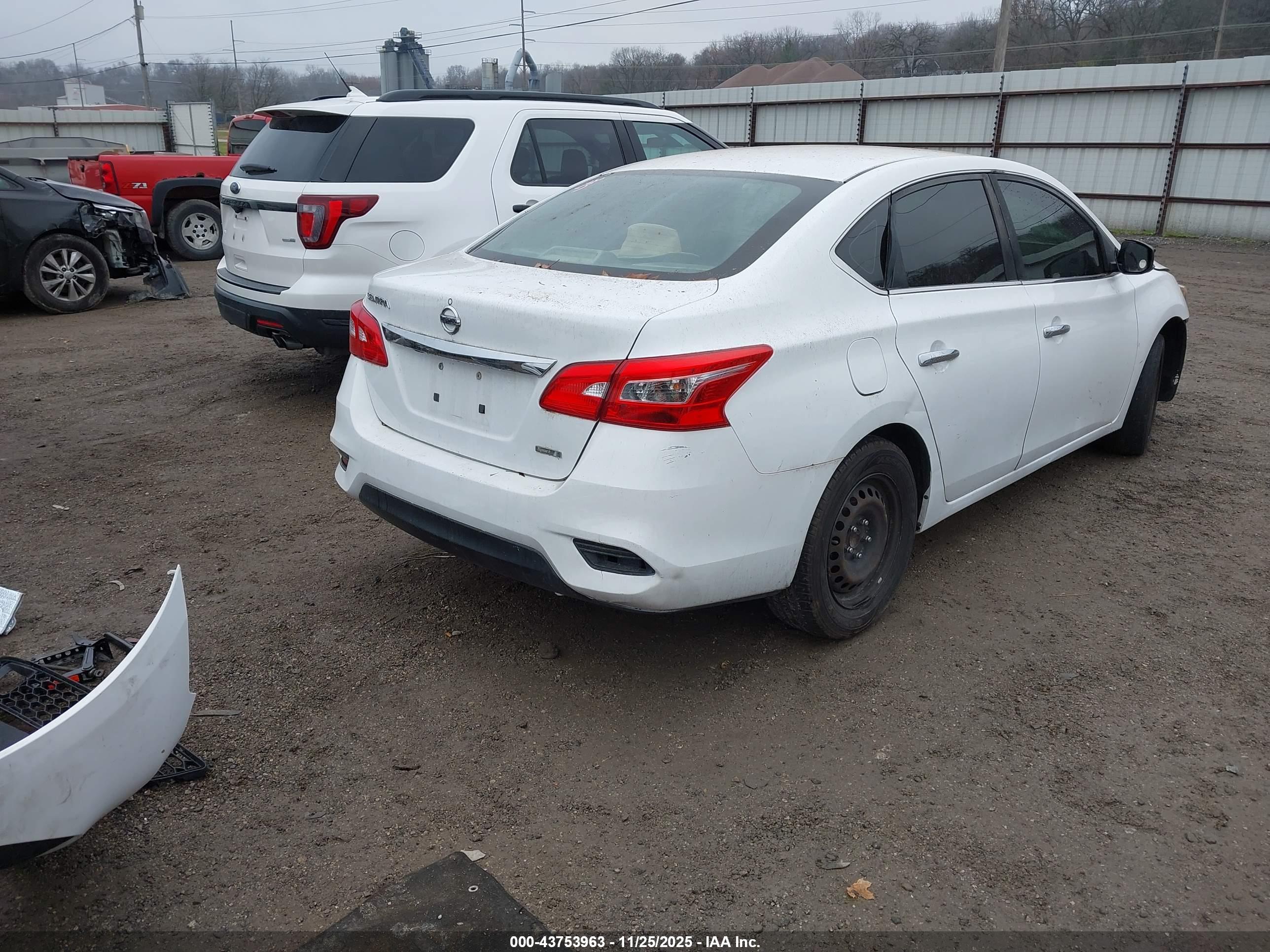 NISSAN SENTRA image 4