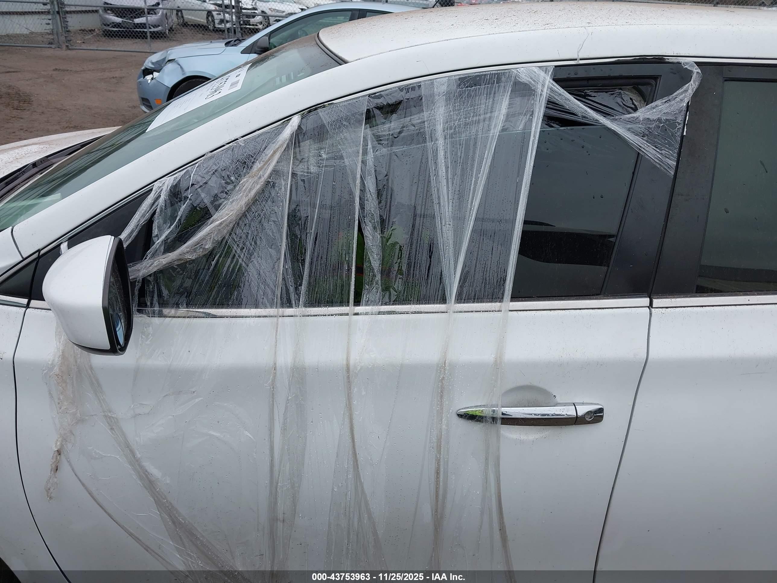 NISSAN SENTRA image 6