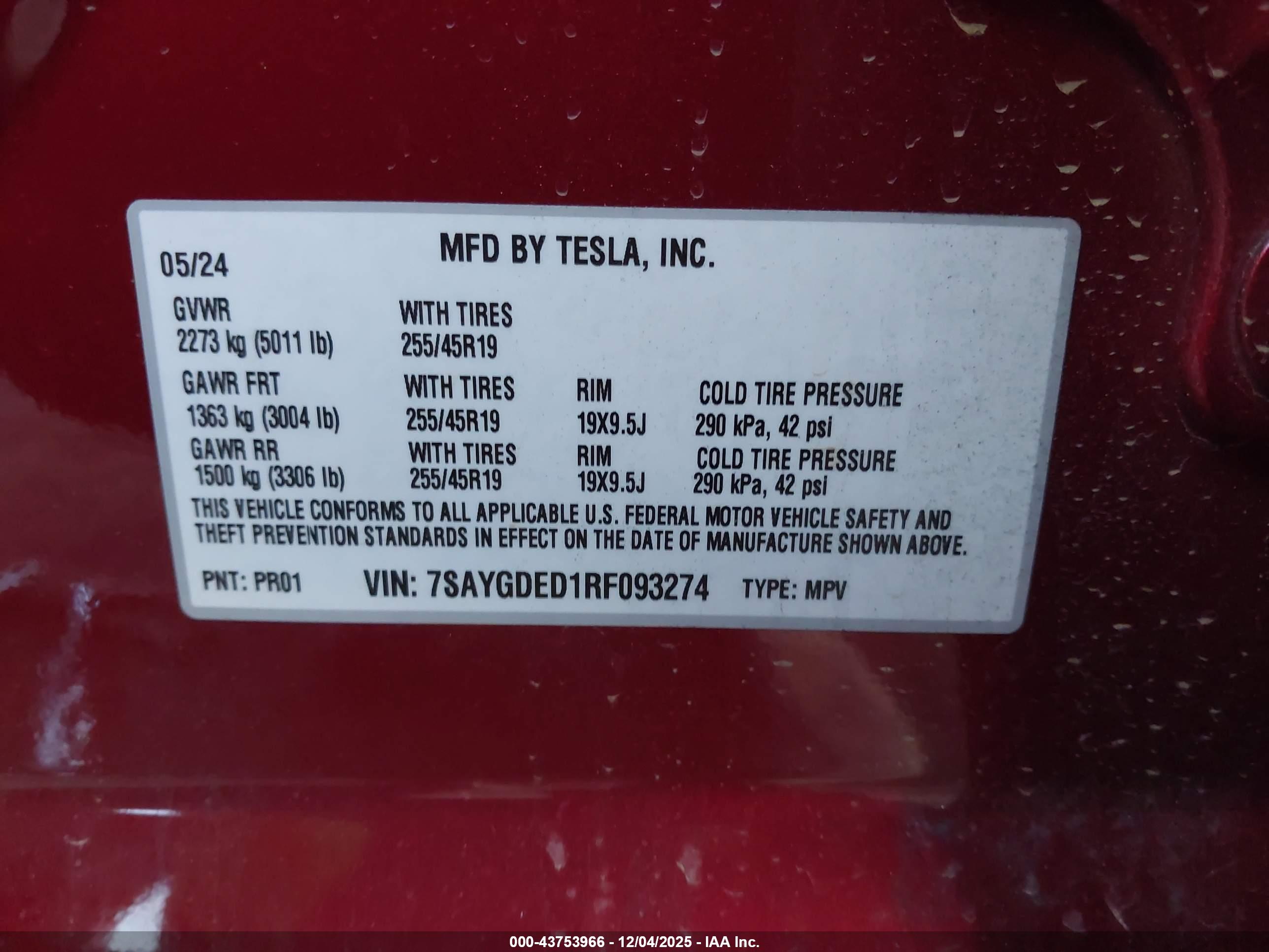 TESLA MODEL image 9