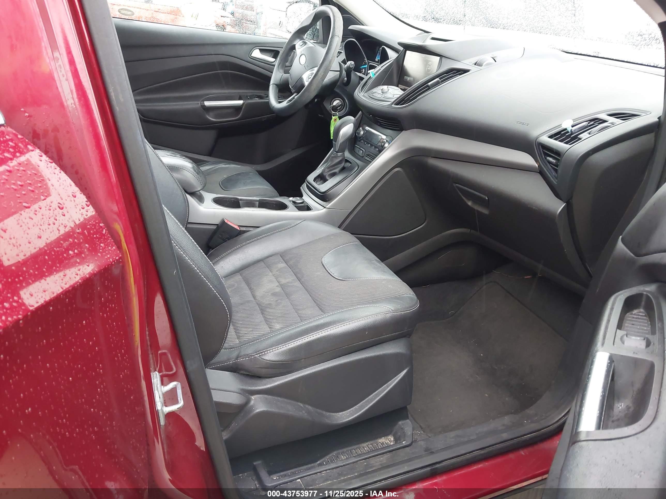 FORD ESCAPE image 5