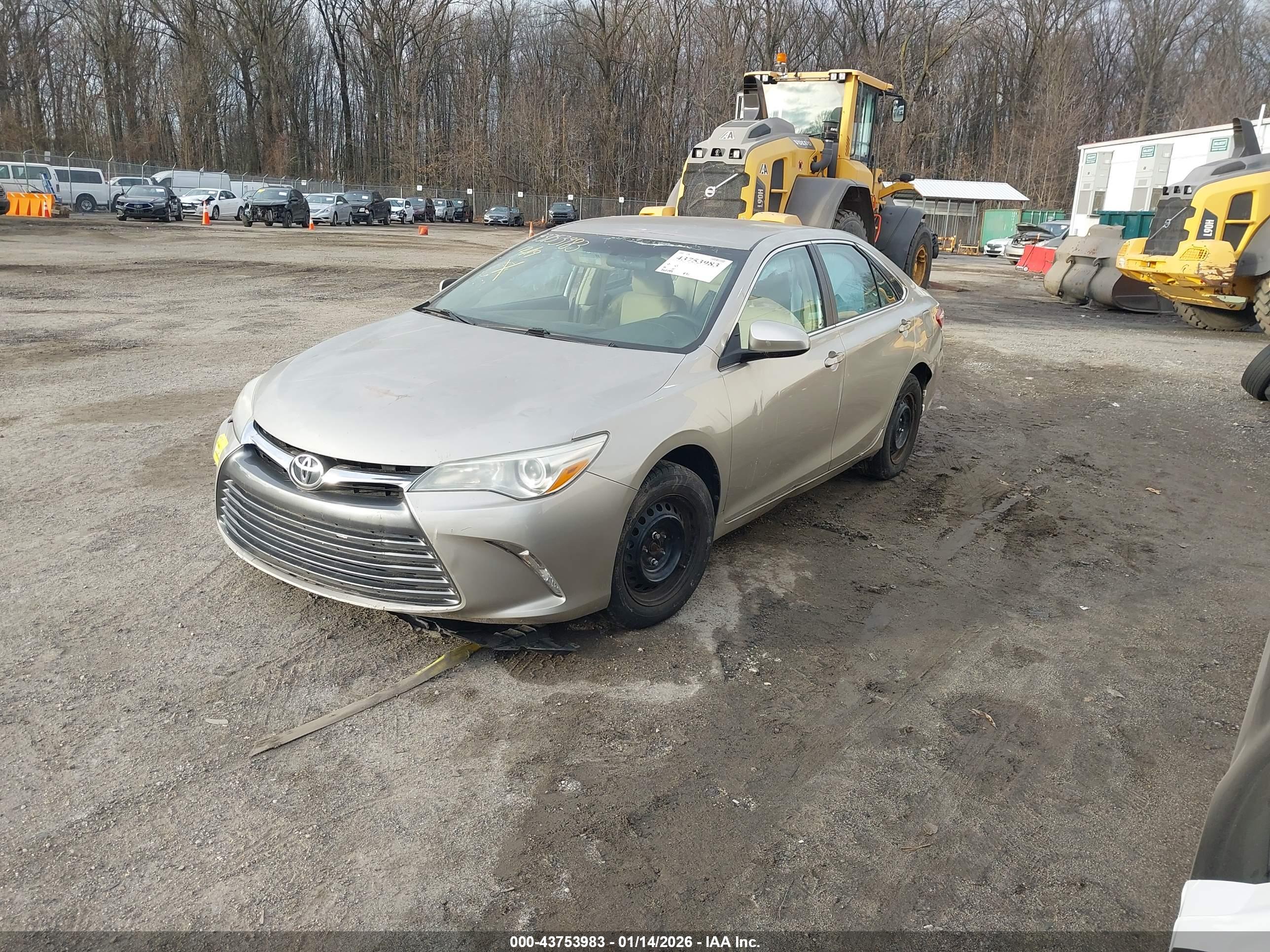 TOYOTA CAMRY image 2