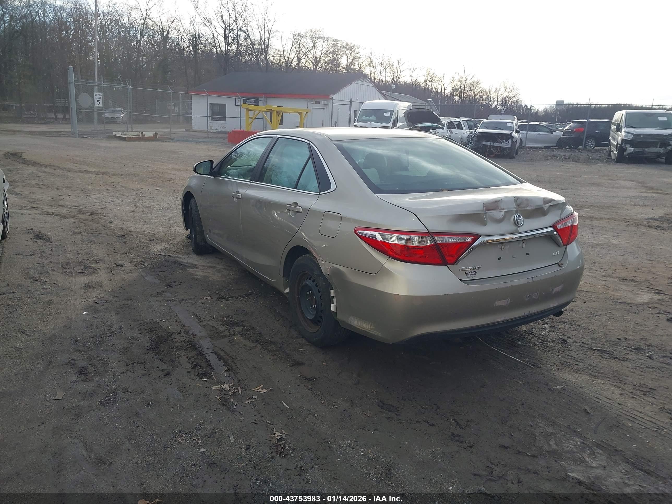 TOYOTA CAMRY image 3
