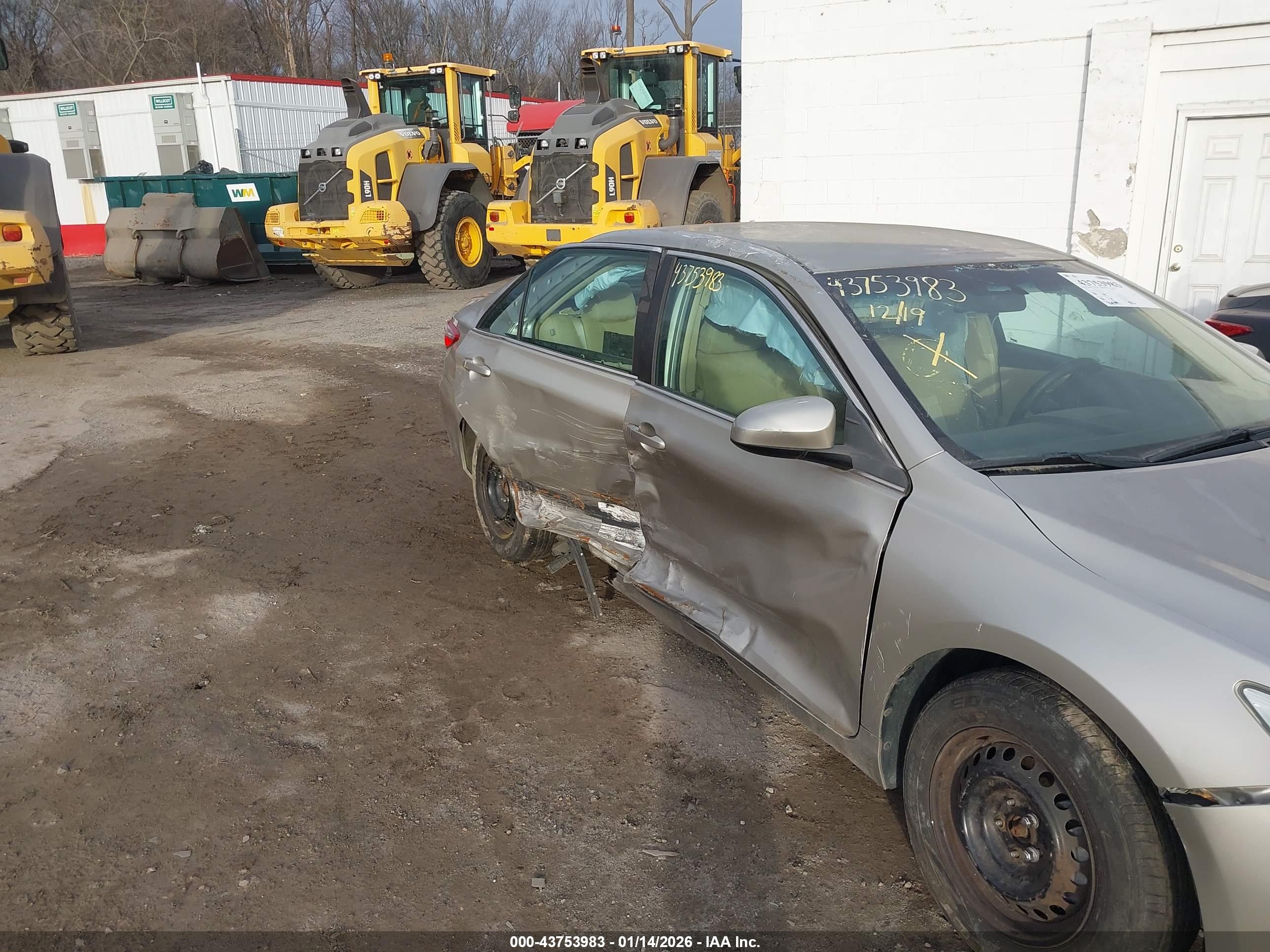 TOYOTA CAMRY image 6