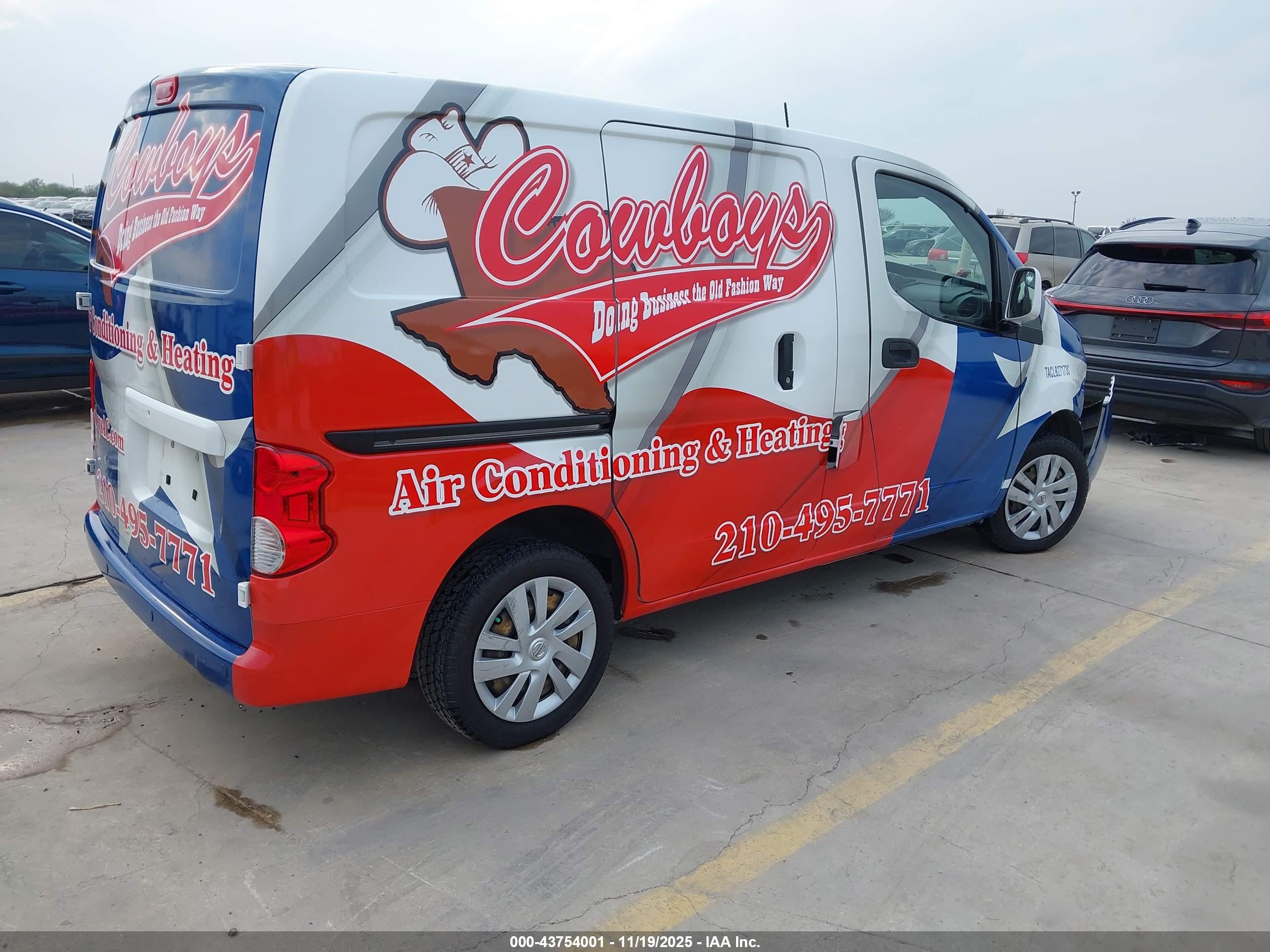NISSAN NV200 image 4