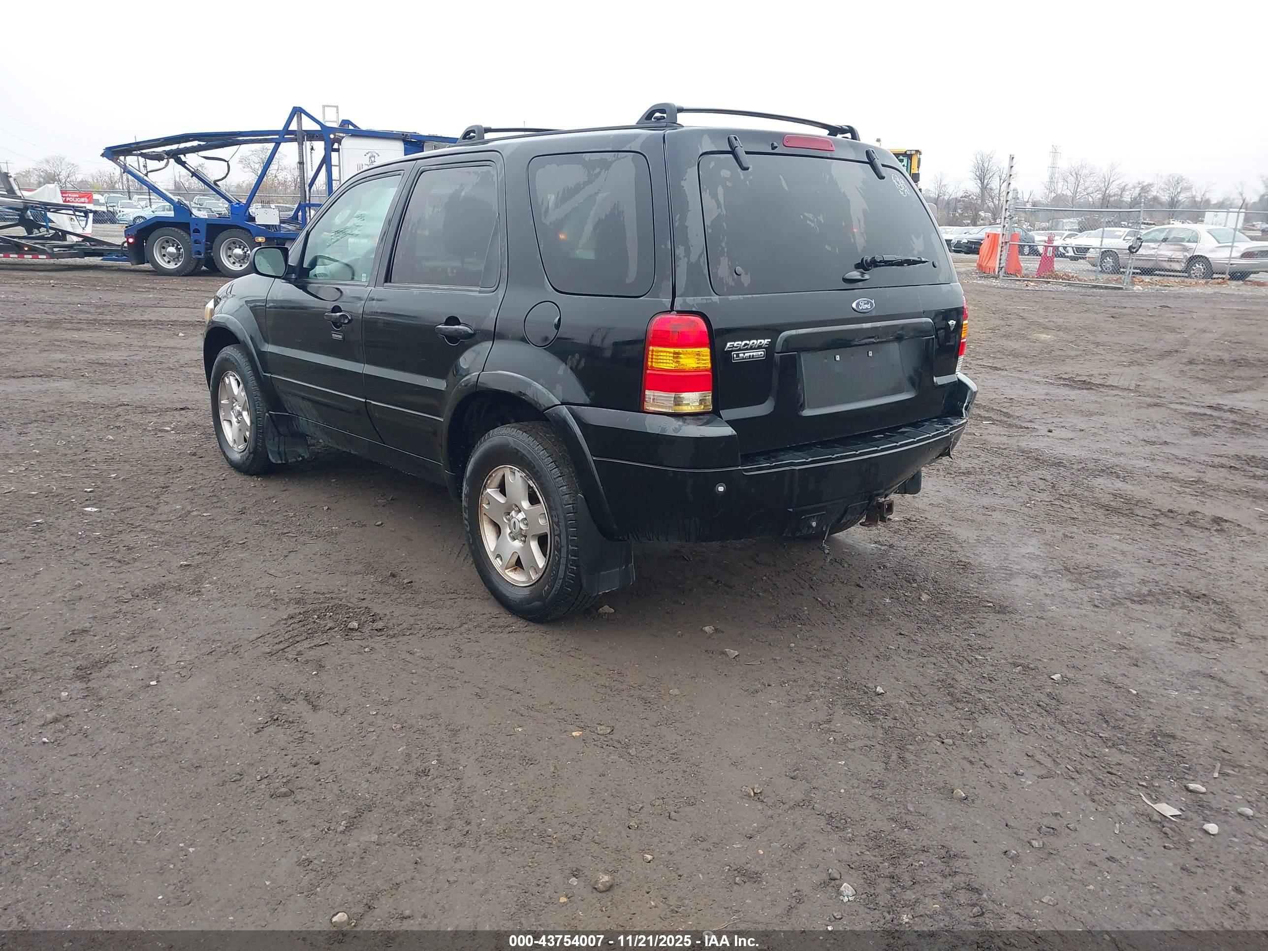 FORD ESCAPE image 3