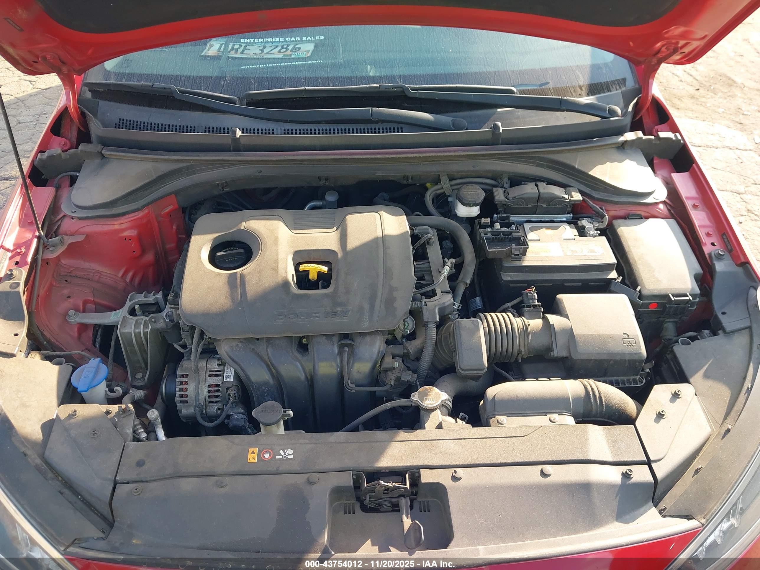 HYUNDAI ELANTRA image 10