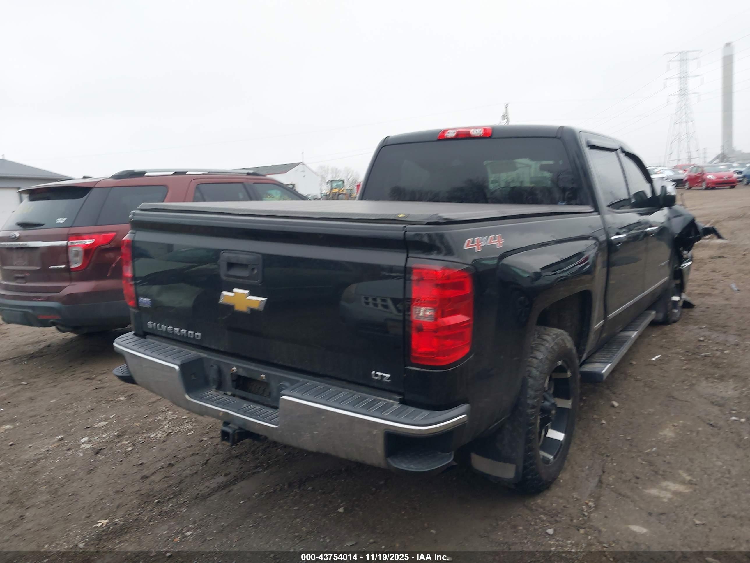 CHEVROLET SILVERADO image 4