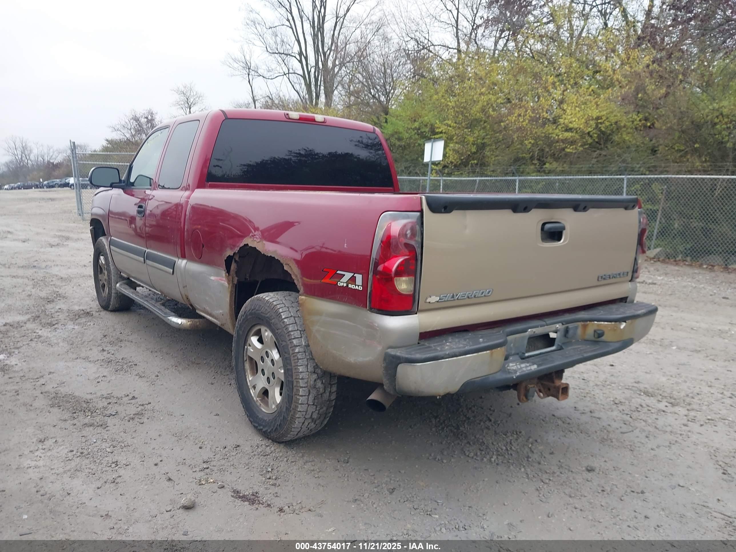 CHEVROLET SILVERADO image 3